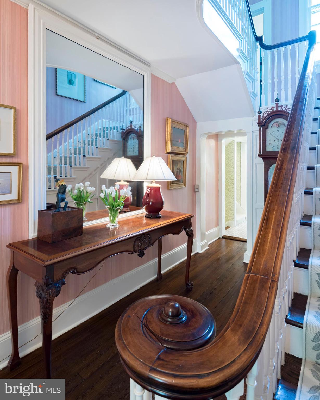 MURRAY HILL - Residential