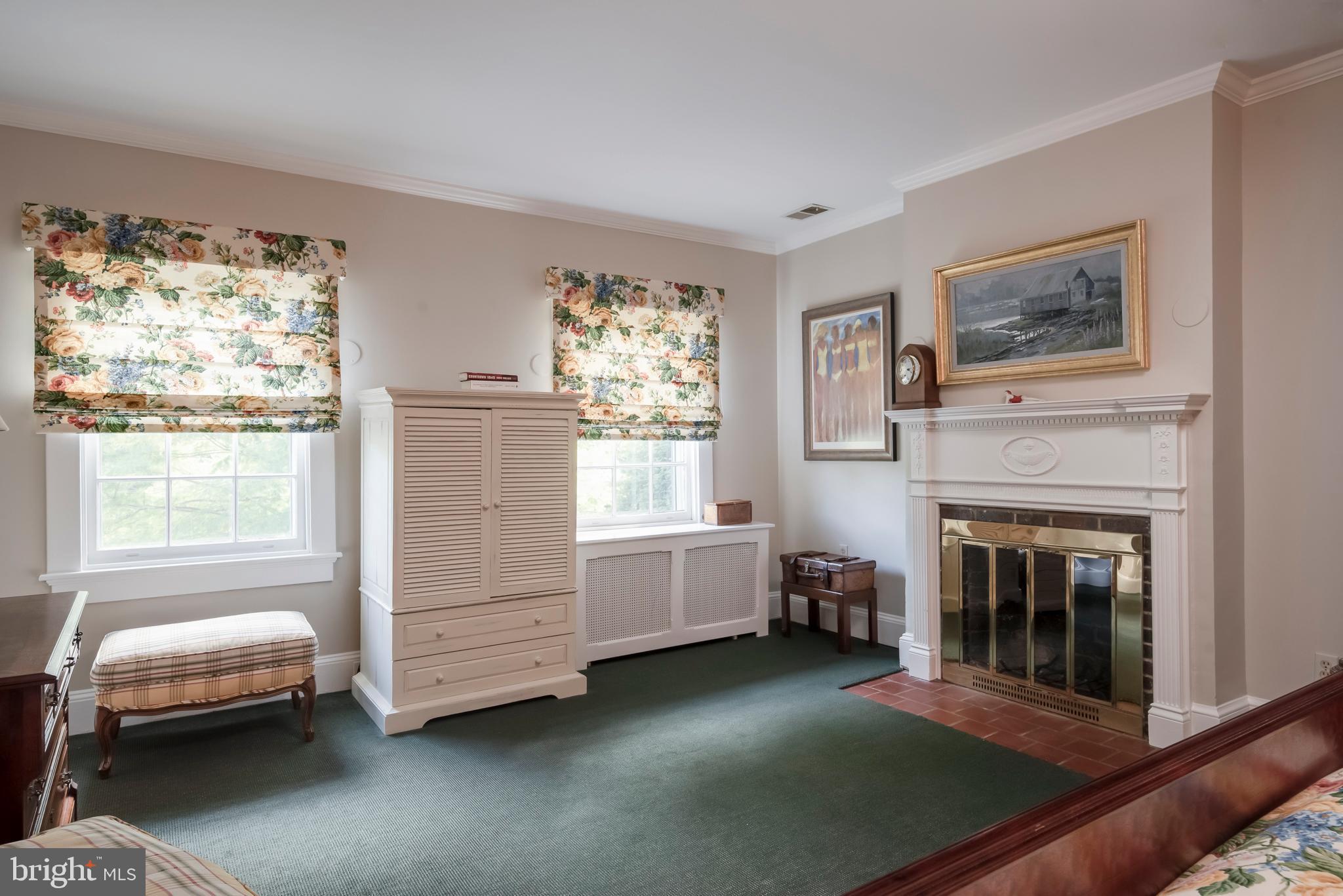 MURRAY HILL - Residential