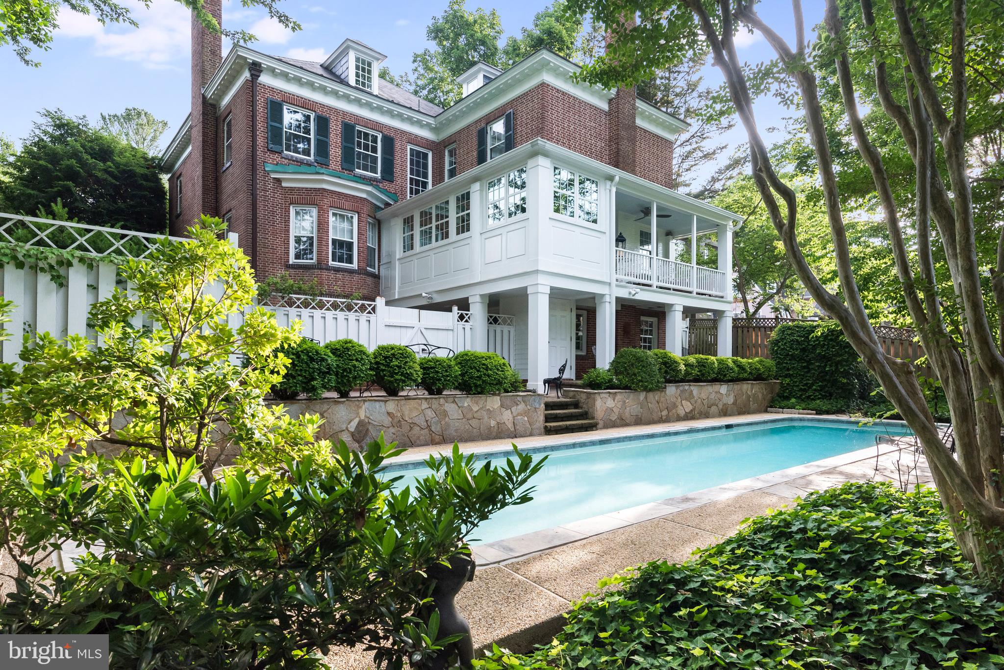 MURRAY HILL - Residential