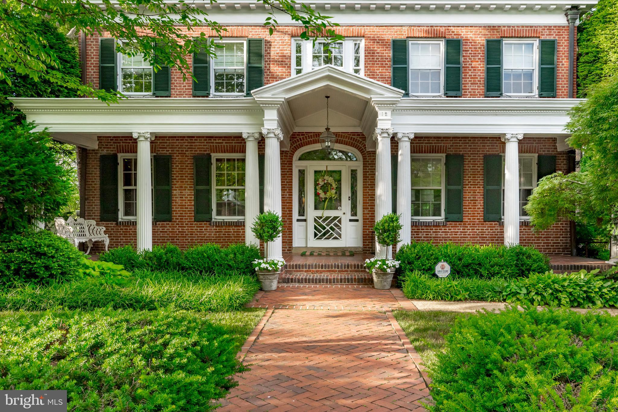 MURRAY HILL - Residential