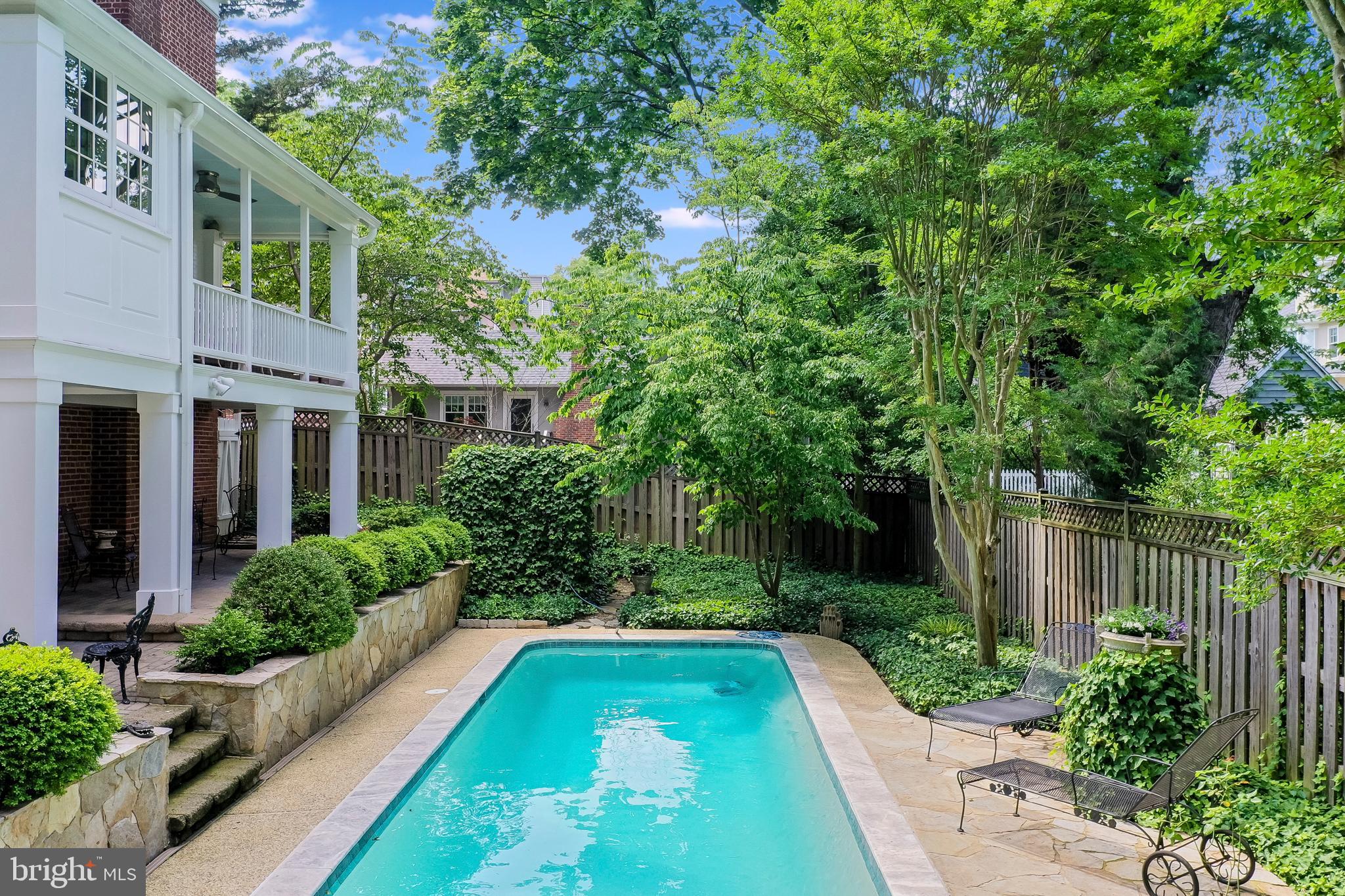 MURRAY HILL - Residential