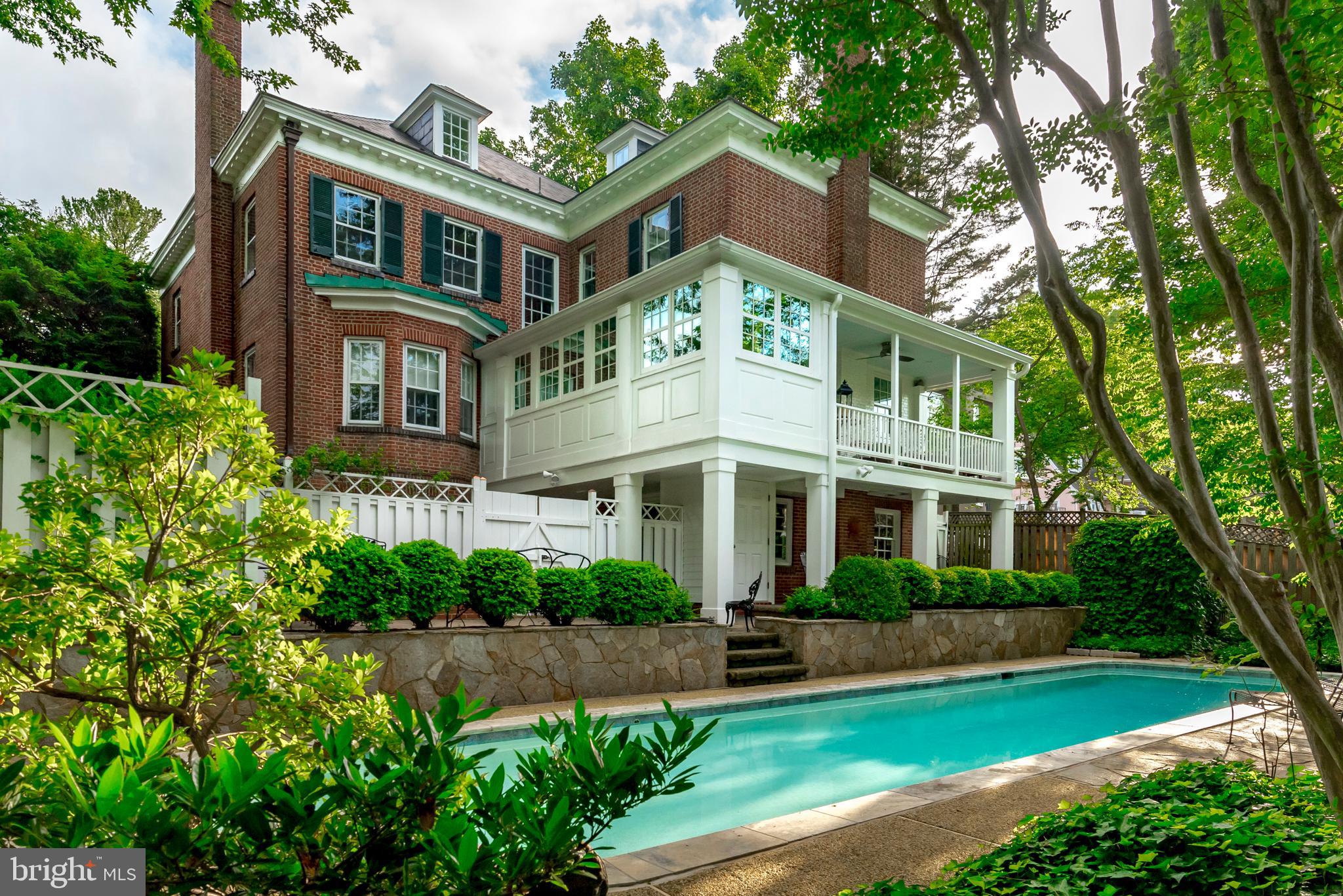 MURRAY HILL - Residential