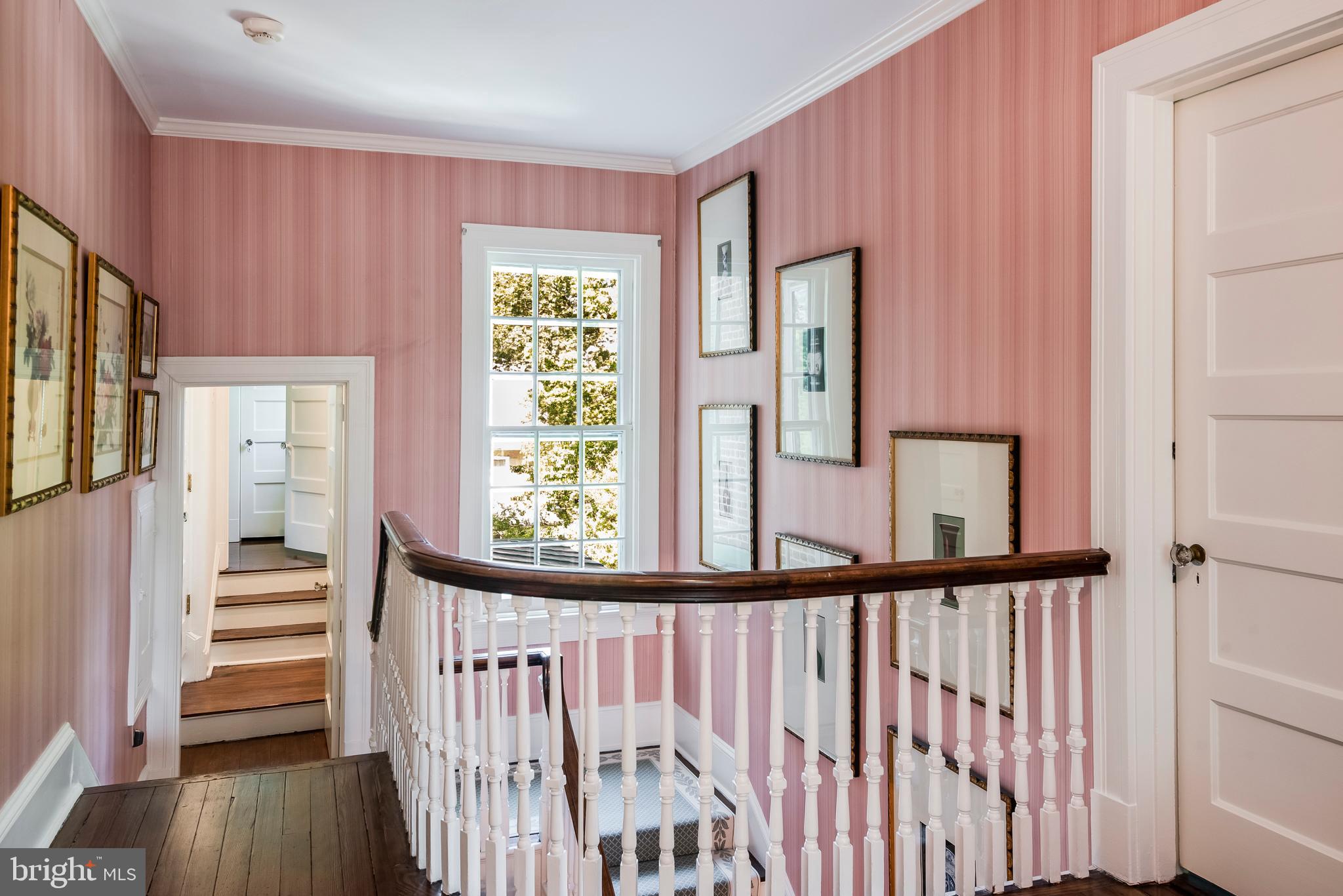 MURRAY HILL - Residential