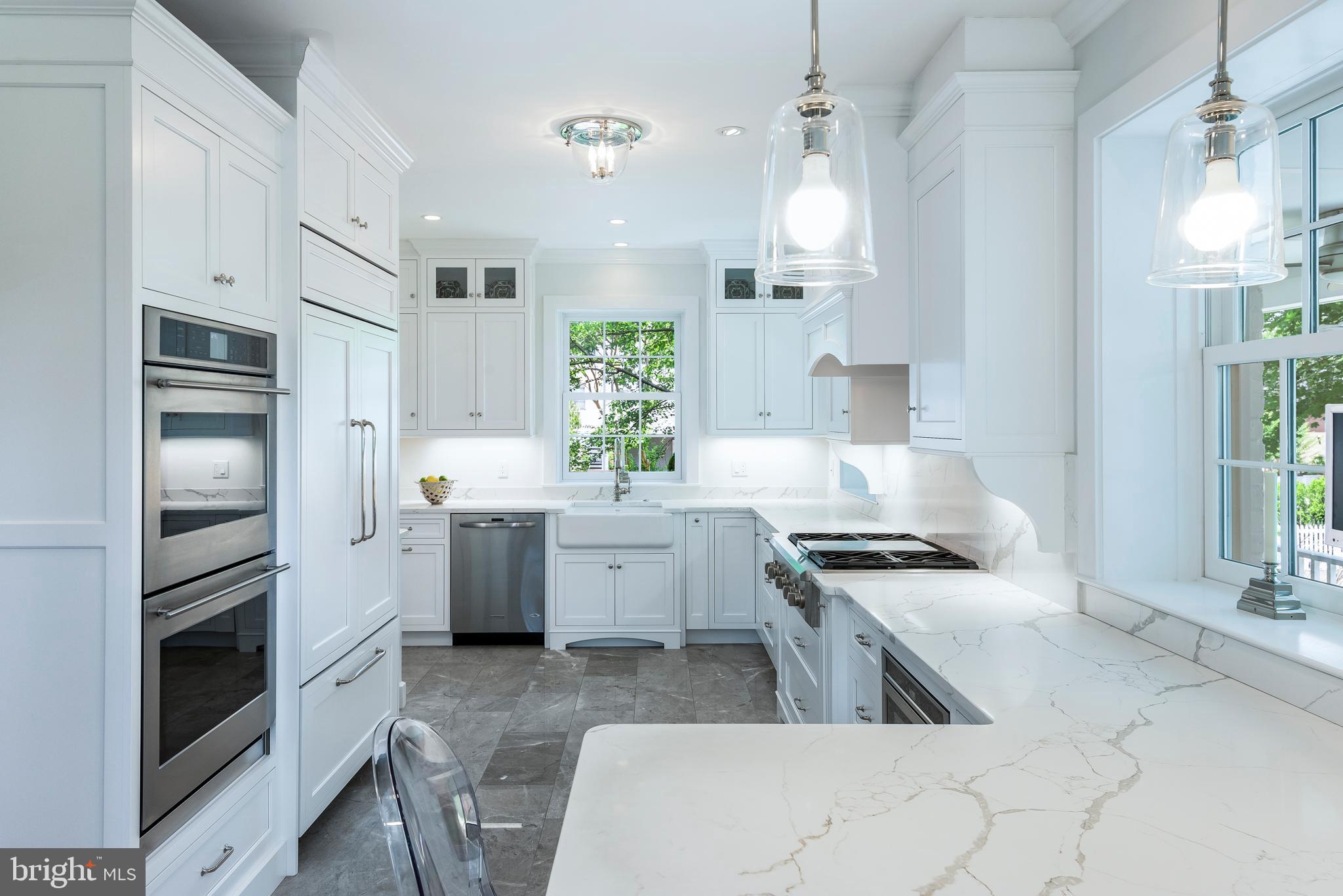 MURRAY HILL - Residential