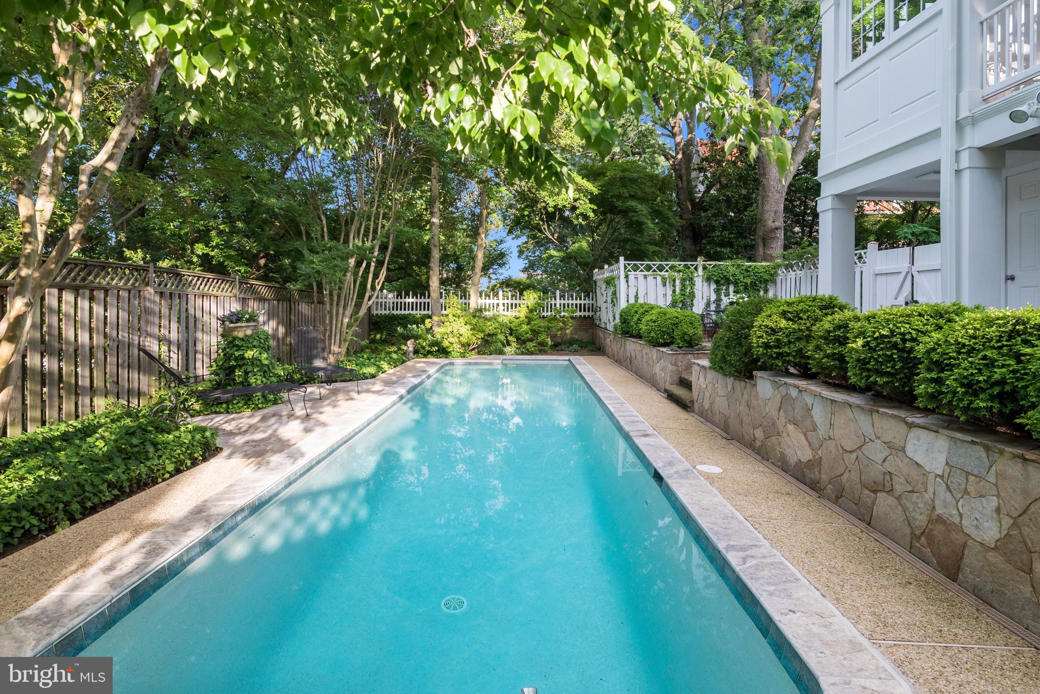 MURRAY HILL - Residential