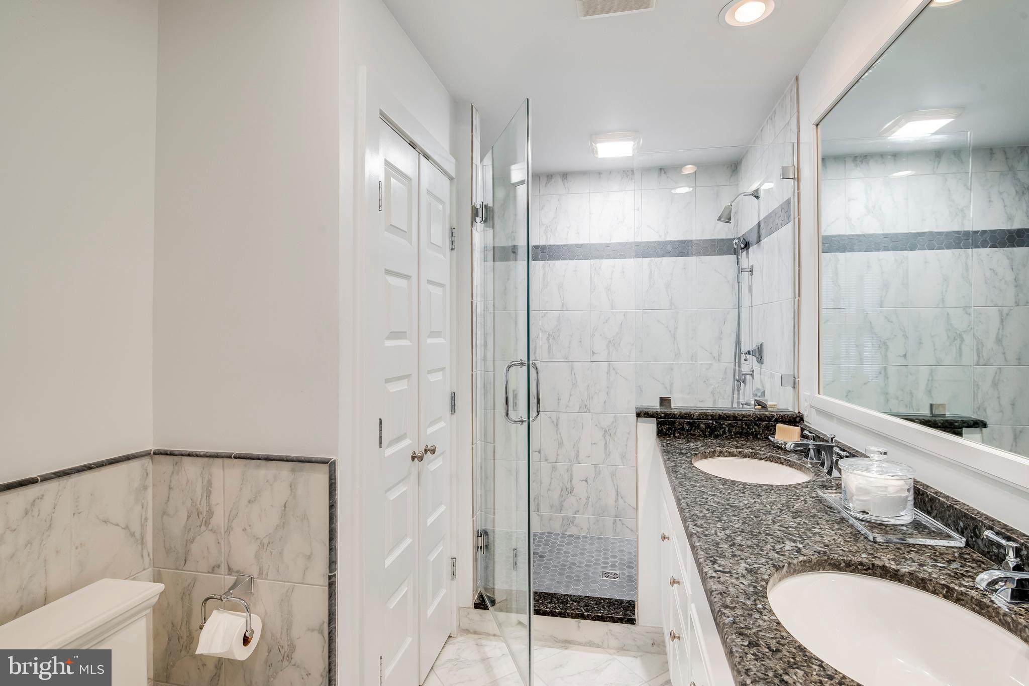 MURRAY HILL - Residential