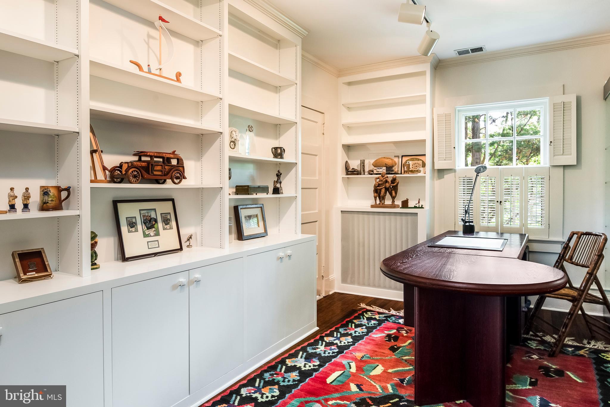 MURRAY HILL - Residential