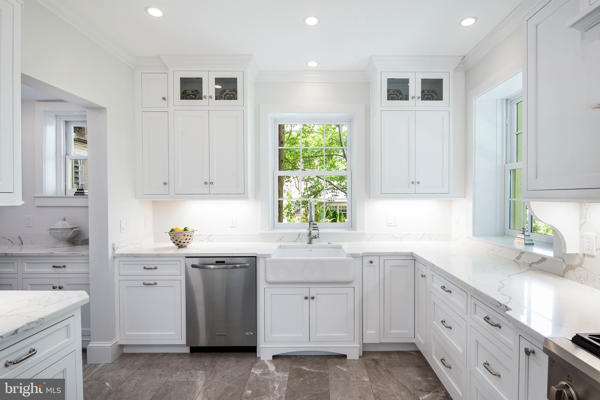 MURRAY HILL - Residential