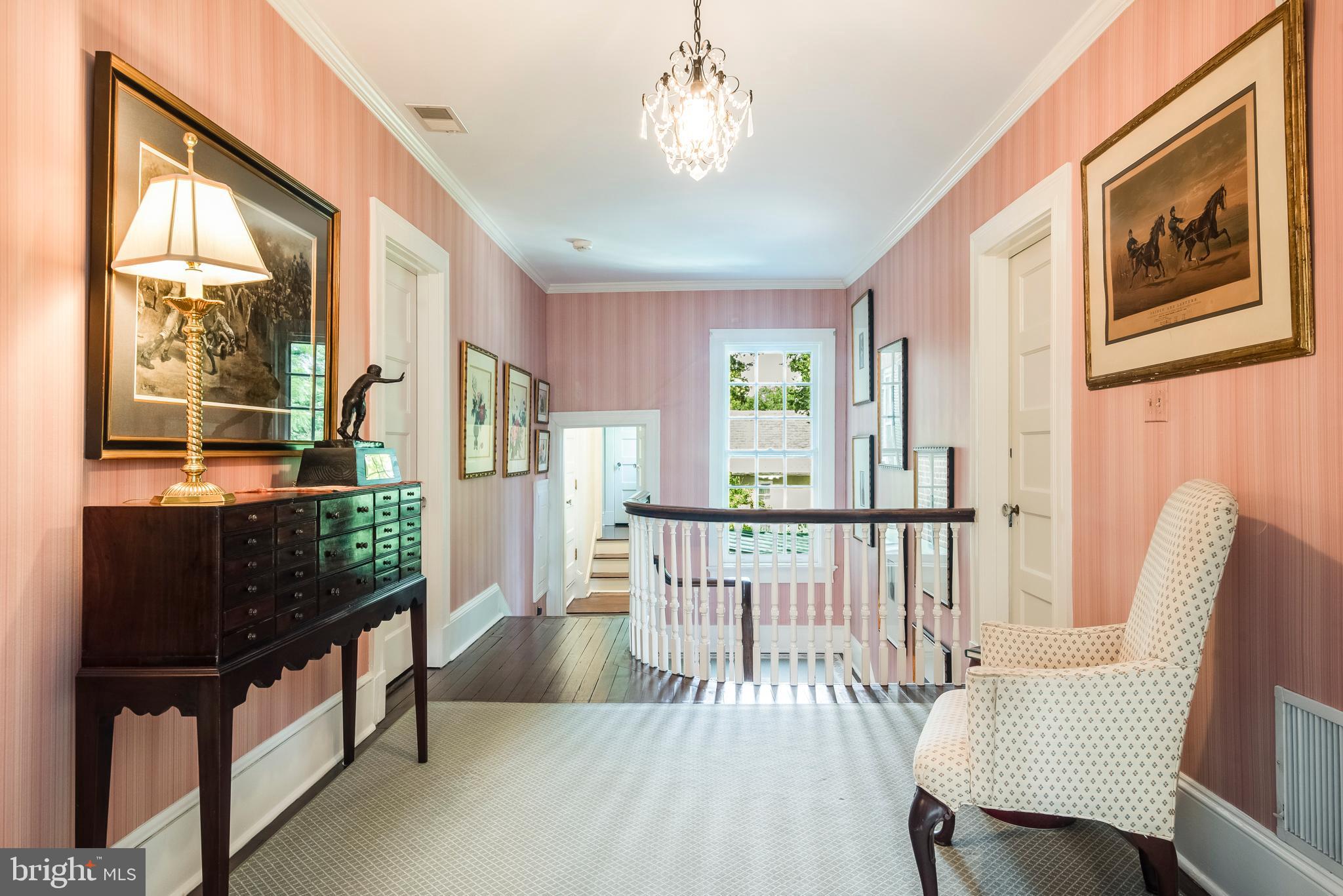 MURRAY HILL - Residential