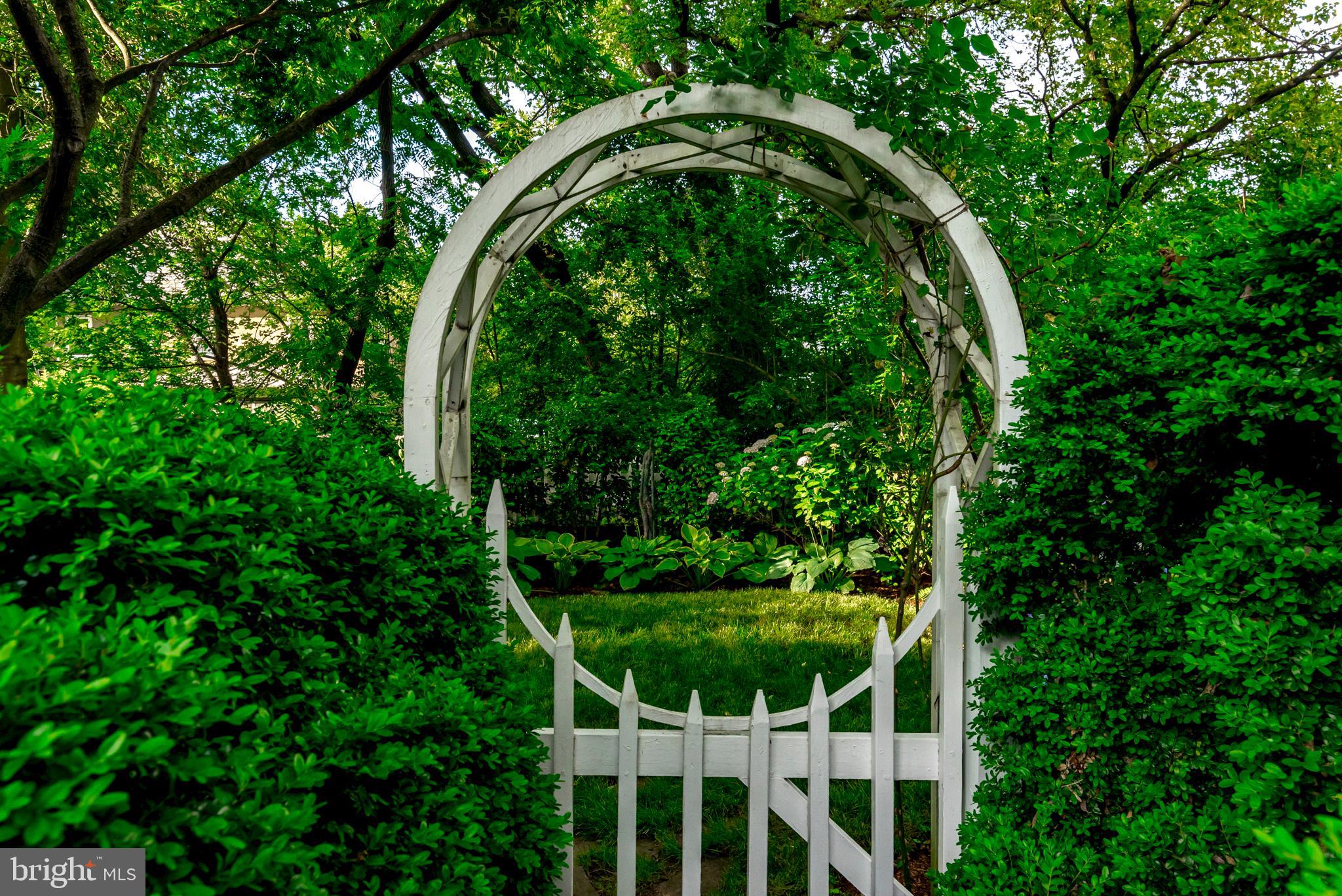 MURRAY HILL - Residential