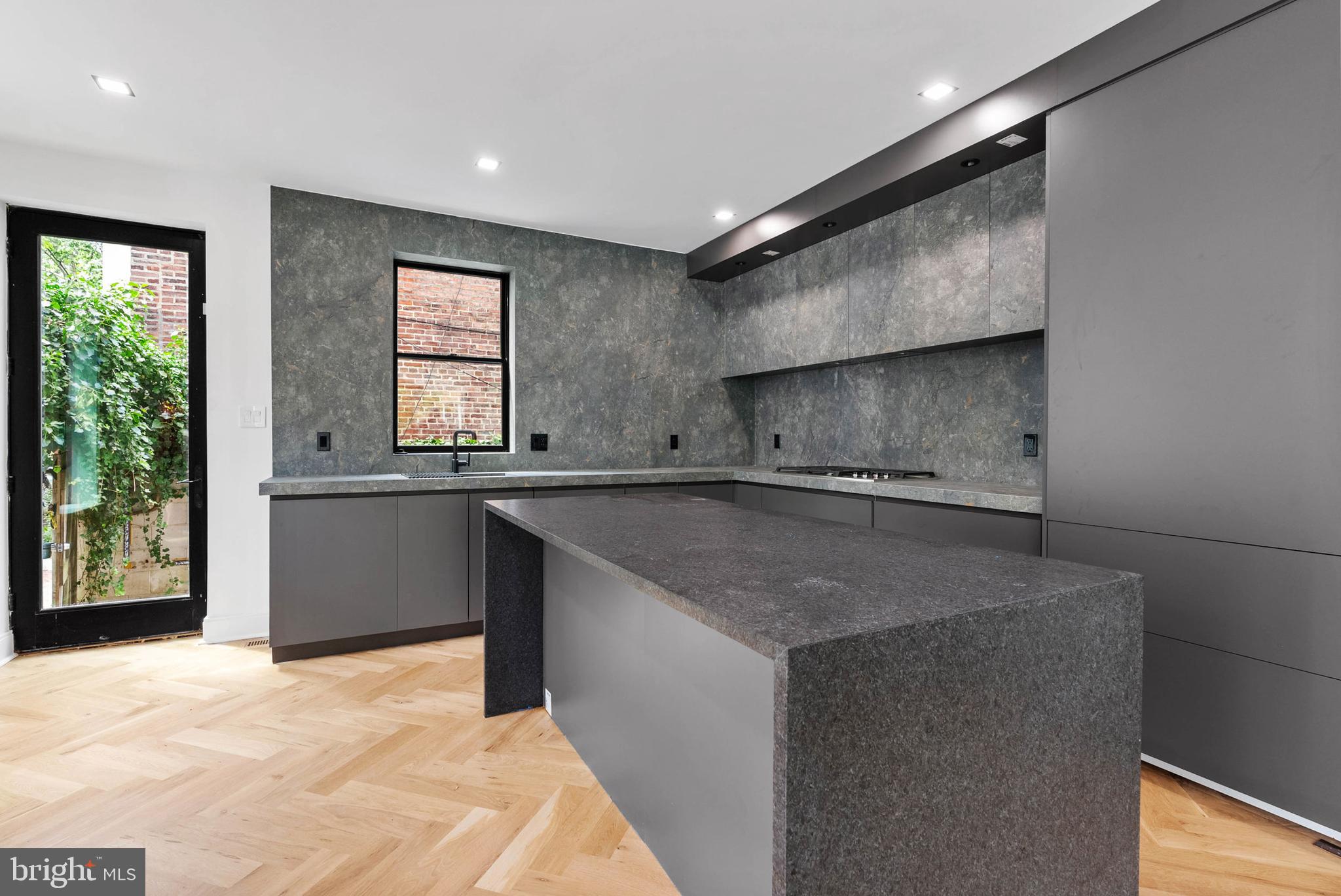 FITLER SQUARE - Residential