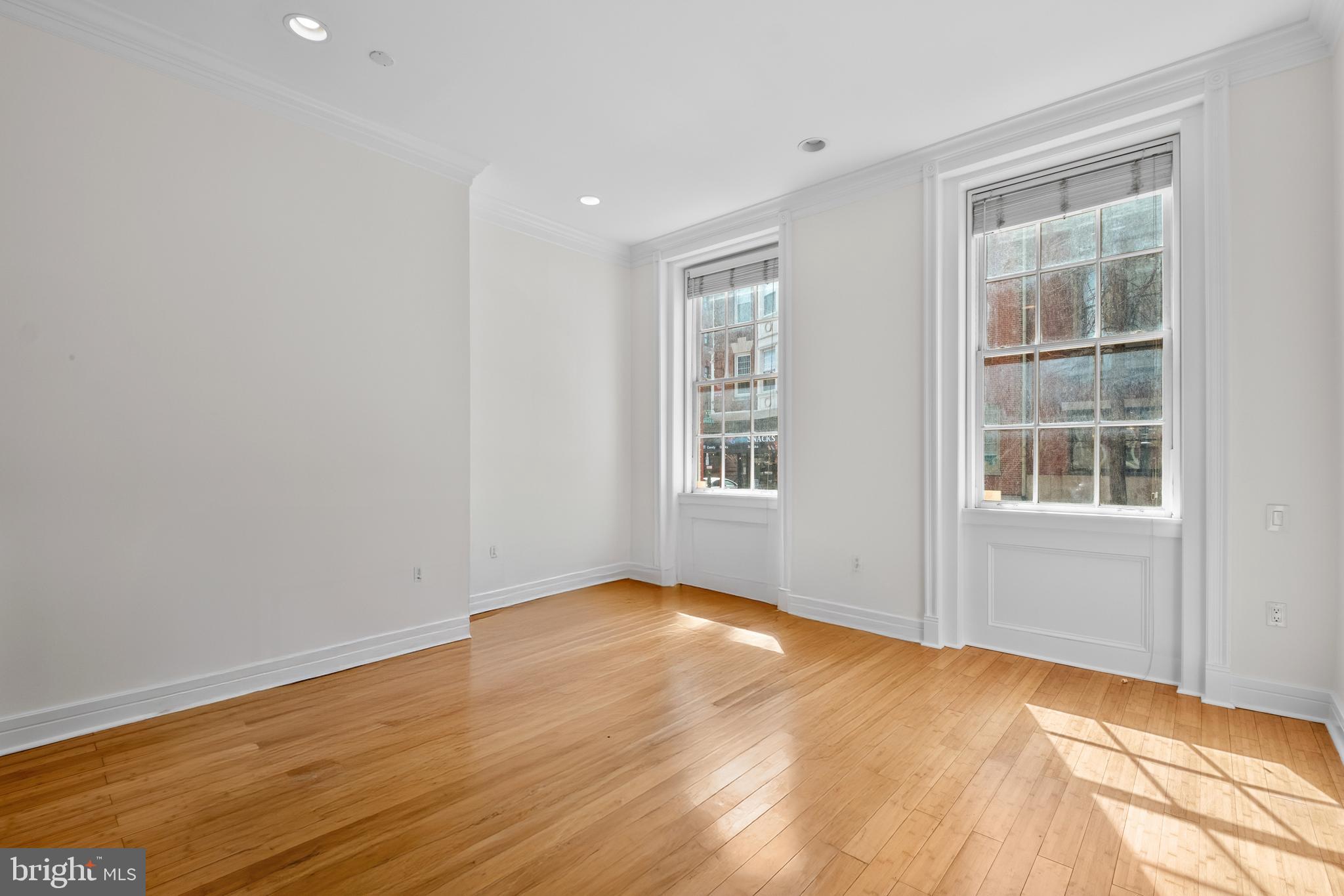 WASHINGTON SQ - Residential Lease