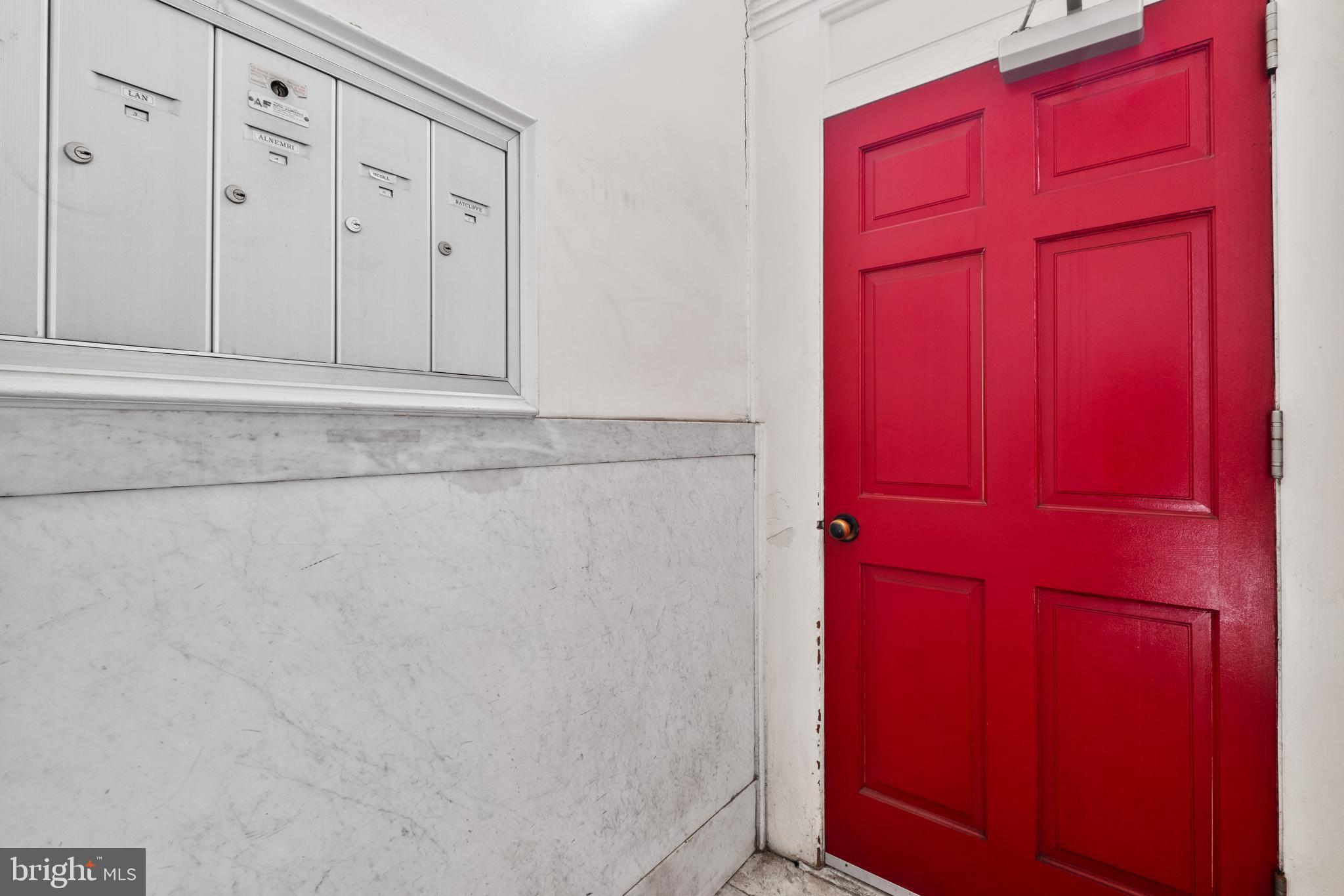 WASHINGTON SQ - Residential Lease