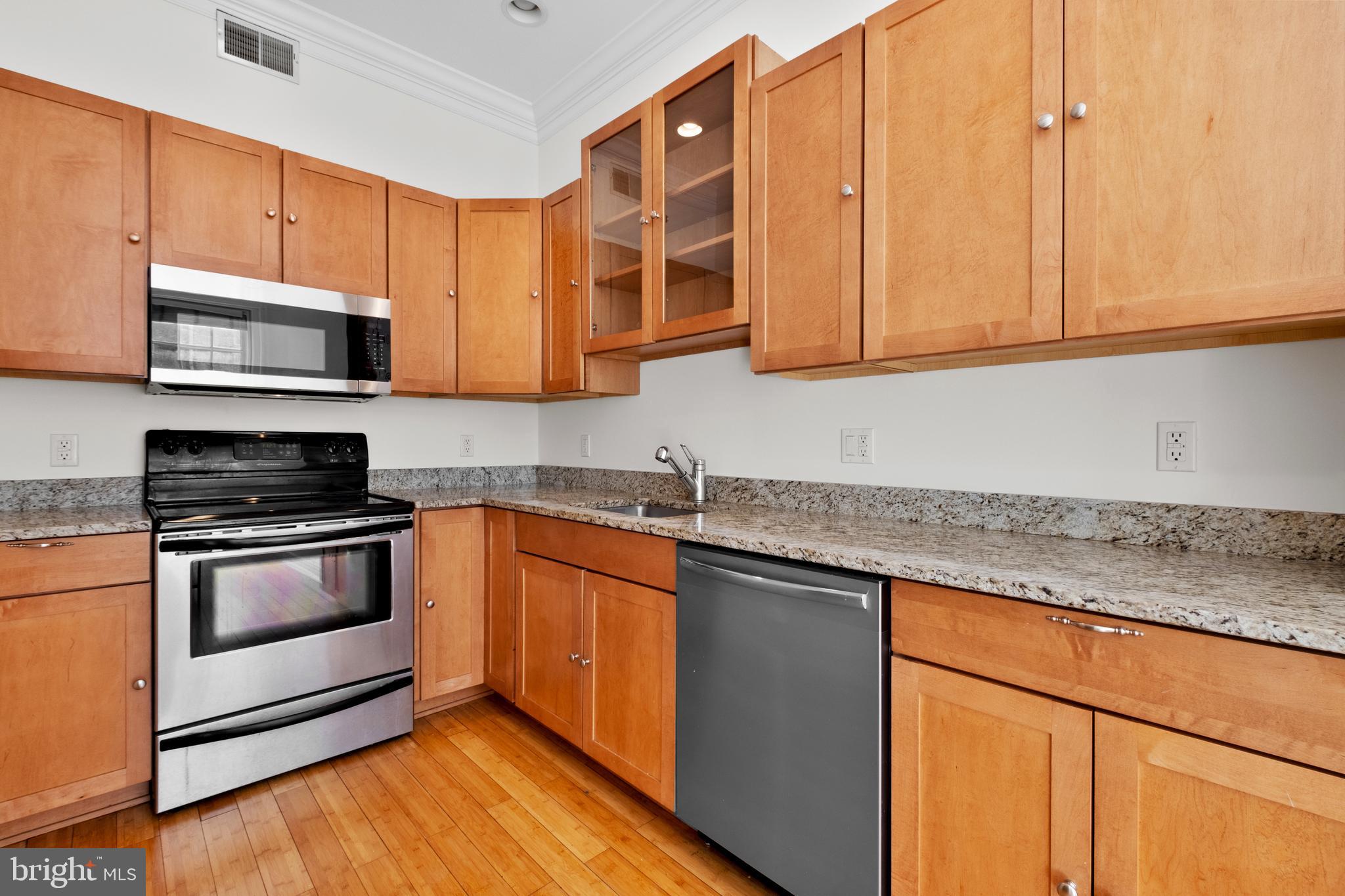 WASHINGTON SQ - Residential Lease