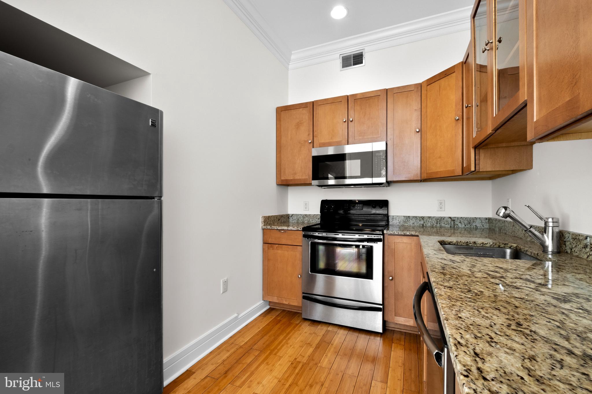 WASHINGTON SQ - Residential Lease