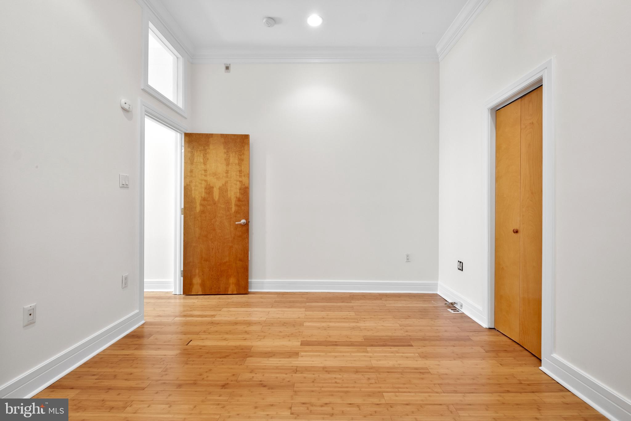 WASHINGTON SQ - Residential Lease