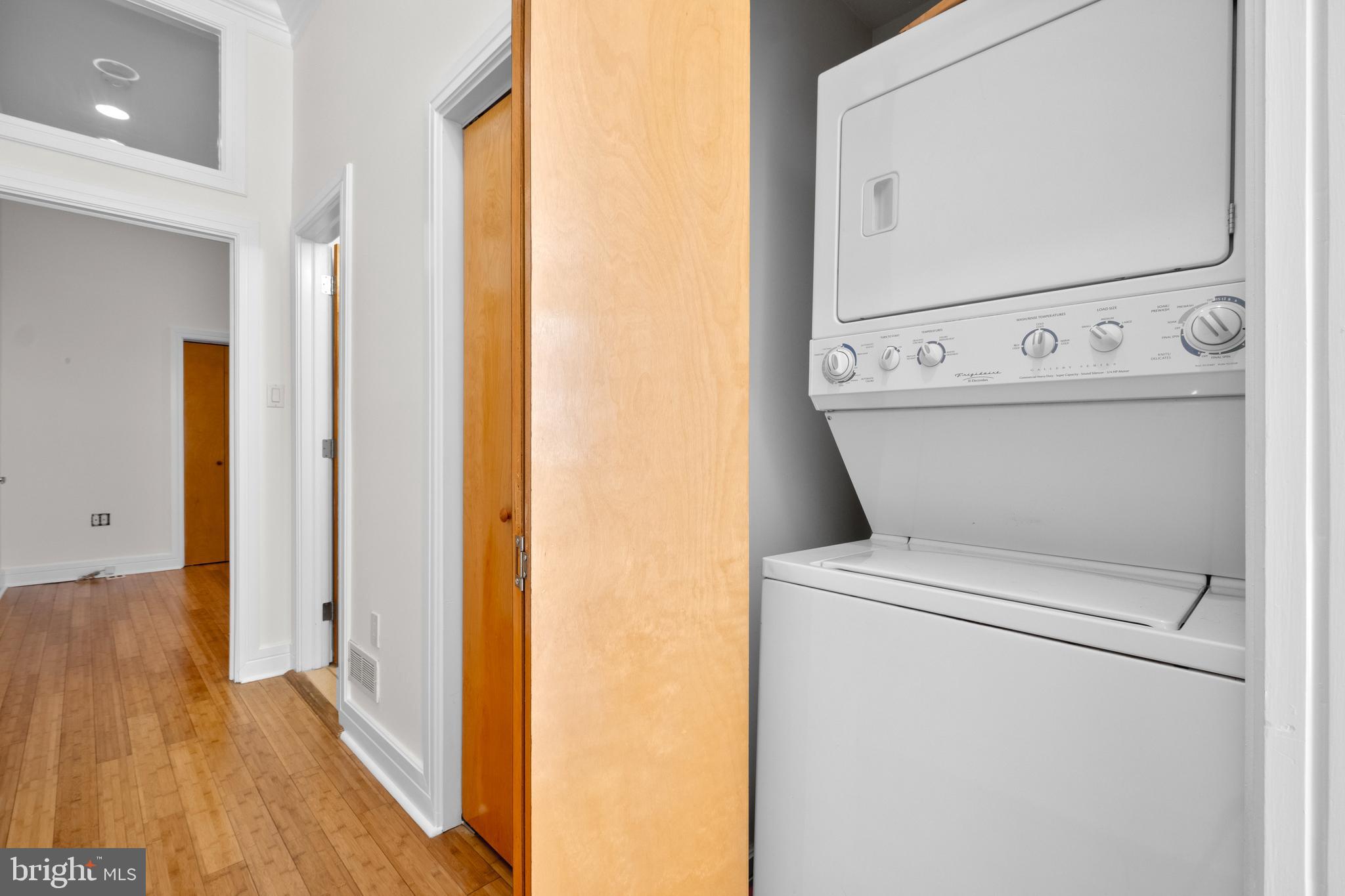 WASHINGTON SQ - Residential Lease