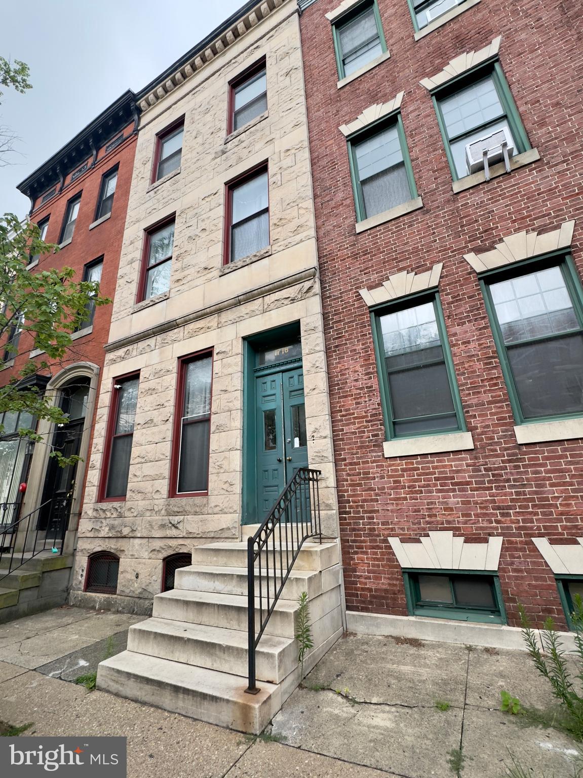Located at 1718 St. Paul Street Unit 101 in the heart of Baltimore MD, this thoughtfully designed one bedroom, one bathroom residence offers comfort, practicality, and convenience. Whether you are looking for a quiet retreat or a well connected city base this space is well suited for both.
The living area features durable luxury vinyl plank flooring, neutral tones, and multiple windows that allow natural light to flow in creating a relaxed and inviting setting. The open layout connects easily with the kitchen which is equipped with stainless steel appliances, built in cabinetry and drawers, and generous counter space. Windows enhance the kitchen’s brightness while easy-to-maintain flooring keeps things efficient. A dedicated pantry adds extra storage and function.
The bedroom is designed for comfort with wall-to-wall carpeting, soft neutral tones, and large windows that bring in light throughout the day. The bathroom includes a soaking tub, tiled flooring, vanity mirror, and storage cabinetry. A window in the bathroom provides natural ventilation and additional lighting.
For added convenience, a washer and dryer are included within the unit. Residents enjoy access to 24 hour emergency maintenance and an online tenant portal designed to streamline day to day needs.
Pet-friendly and centrally-located, this residence offers excellent access to nearby amenities and city attractions.
Nearby Attractions and Access:
Penn Station – 4 minutes
The Walters Art Museum – 5 minutes
Baltimore Symphony Orchestra at the Meyerhoff – 6 minutes
Mount Vernon Marketplace – 4 minutes
University of Baltimore – 3 minutes
Highways Nearby:
I-83 – 3 minutes
I-695 – 12 minutes
Pets are welcome with additional $500 non-refundable pet fee.
Agency disclosed upon initial contact. Agent conducts showings; BMG manages follow-up, paperwork, move-in post-approval. Vouchers work with BMG directly.