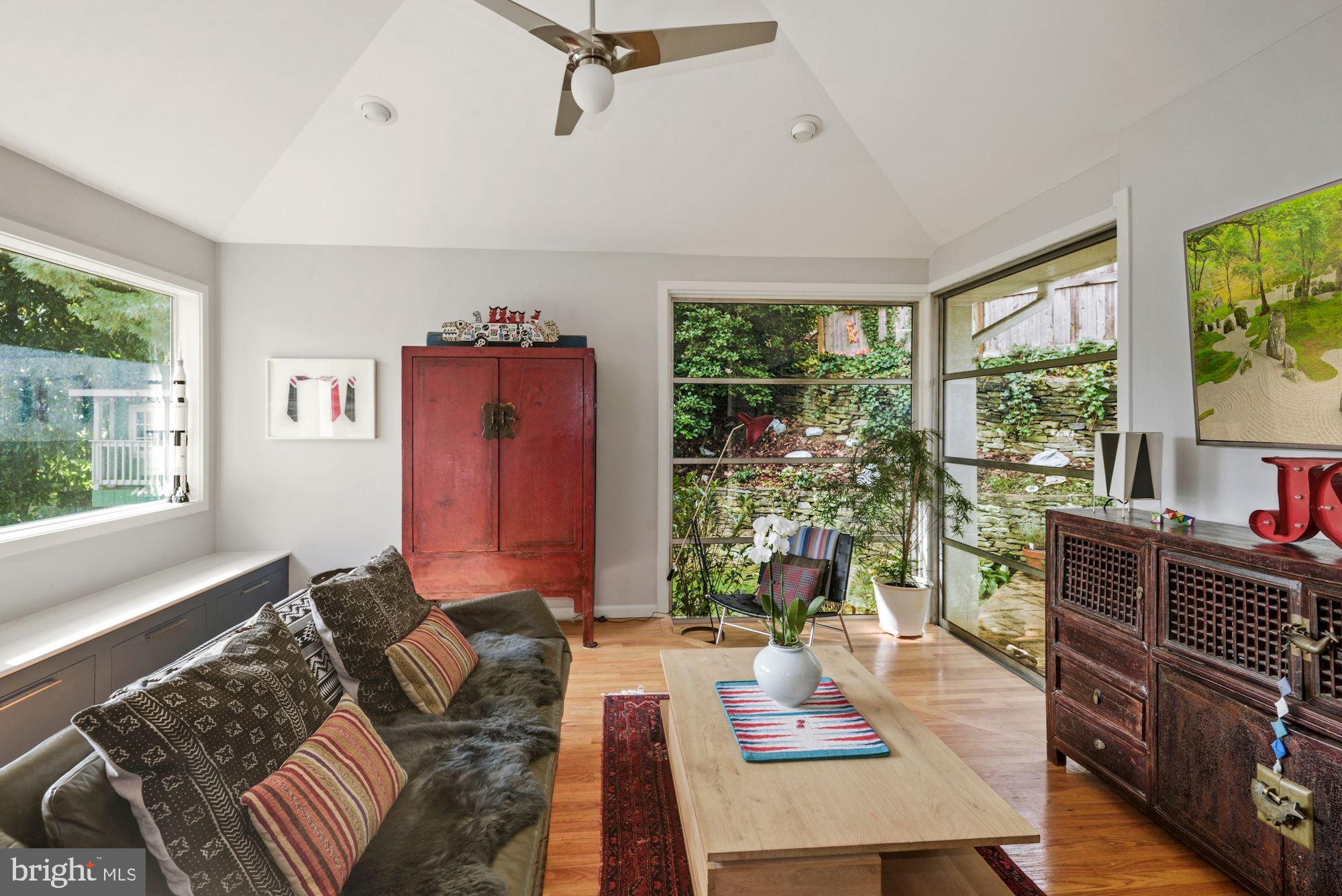 DUNLOP HILLS - Residential