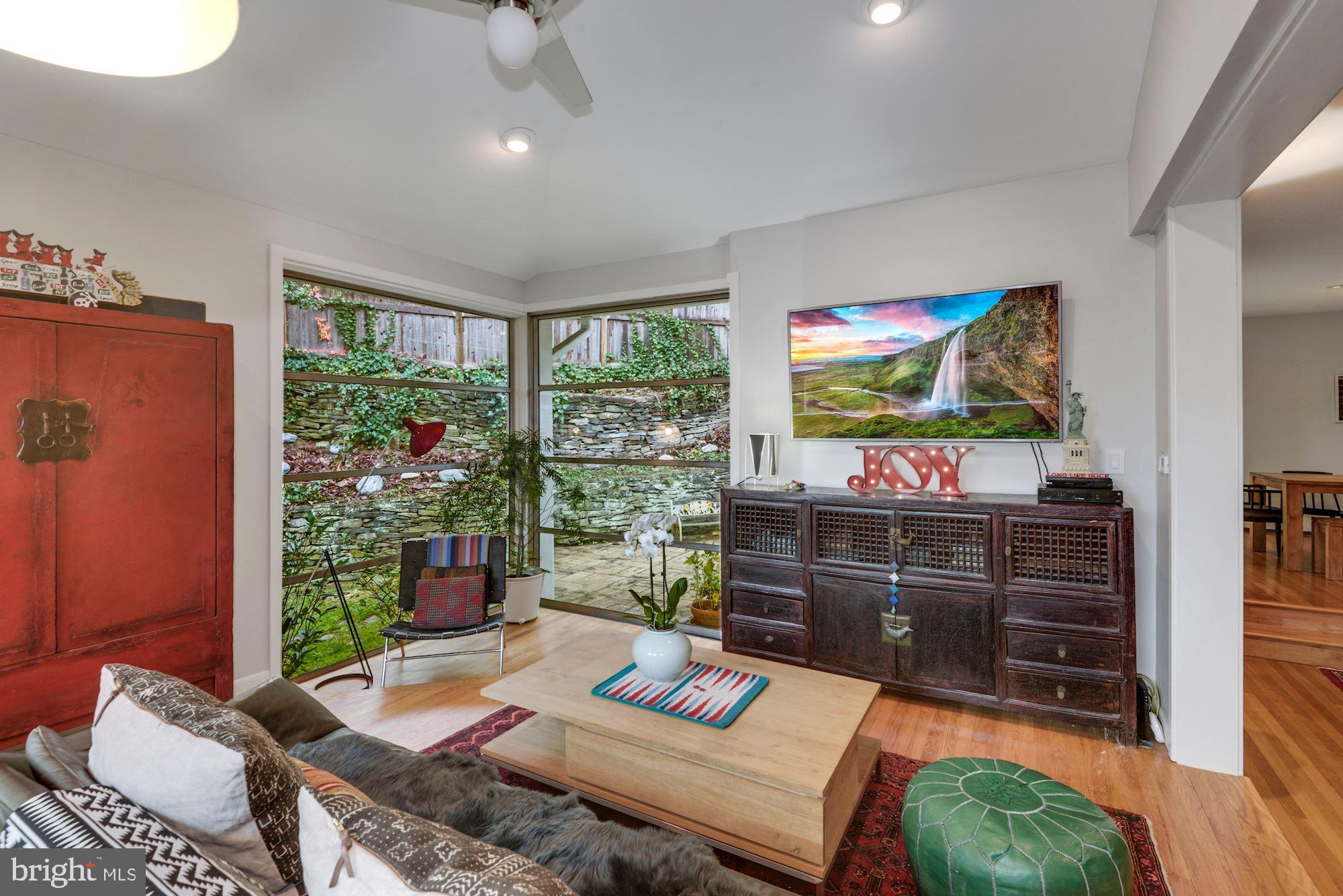 DUNLOP HILLS - Residential