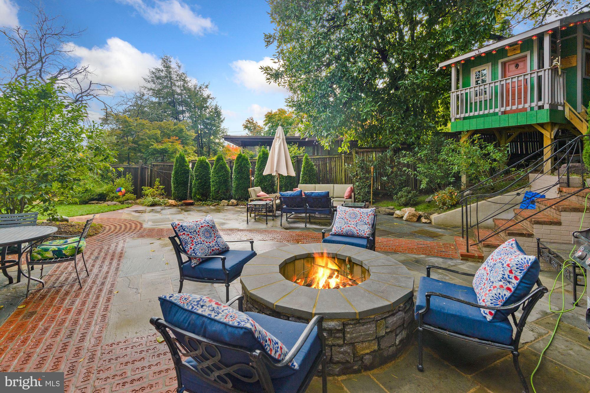 DUNLOP HILLS - Residential