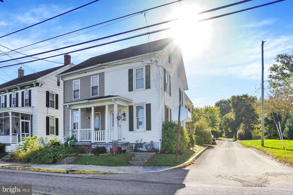 Photo of 110 Church Street, SEVEN VALLEYS, PA 17360 (MLS # PAYK2091274)