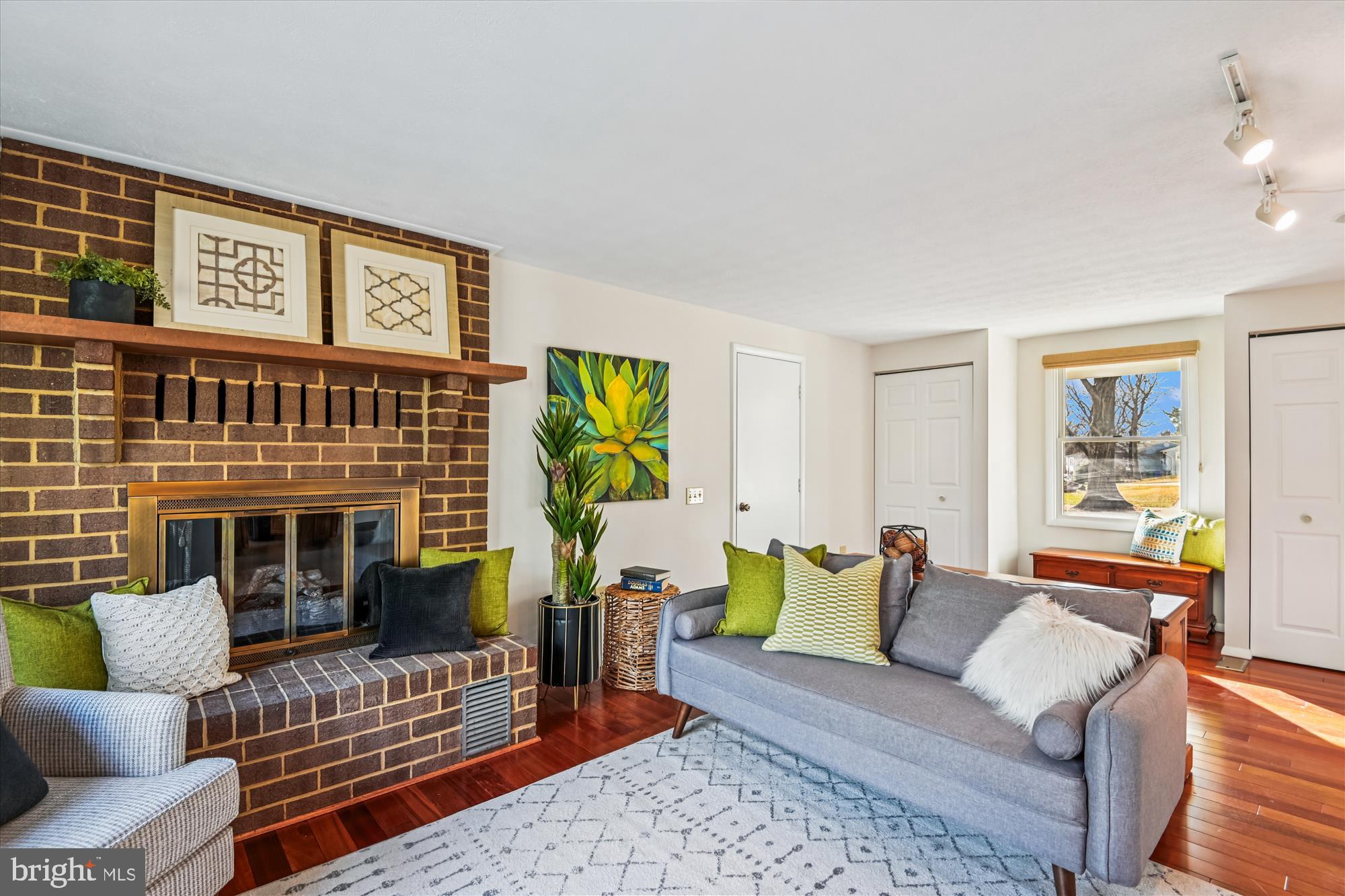 OWEN BROWN ESTATES - Residential