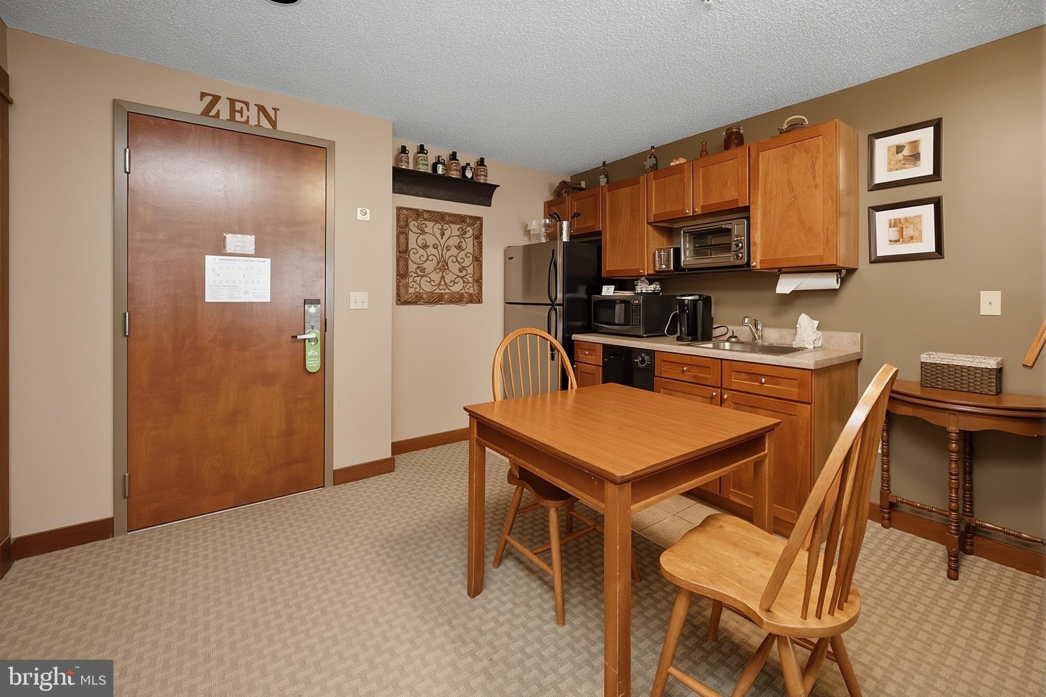 SILVER TREE SUITES - Residential