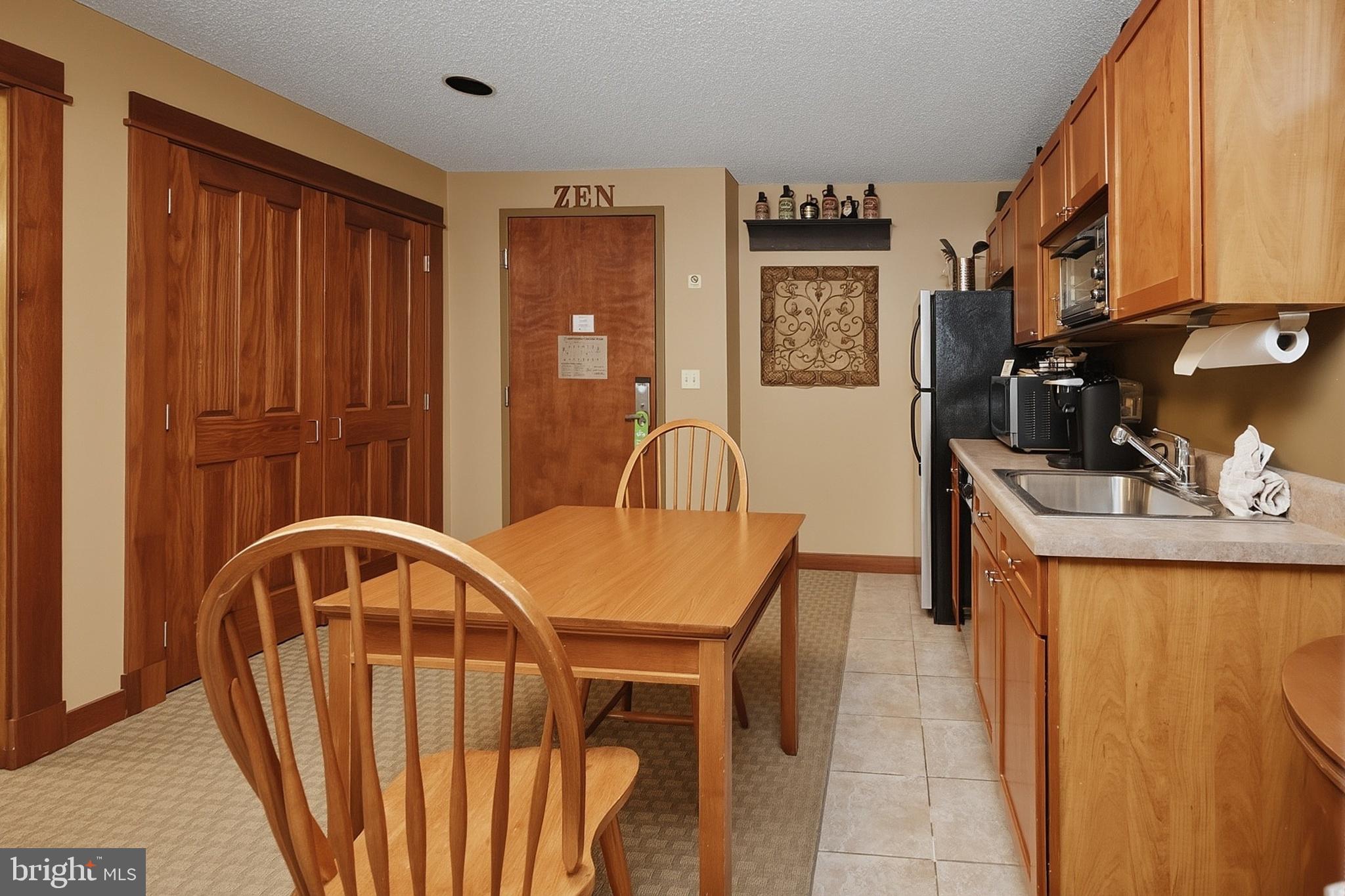 SILVER TREE SUITES - Residential