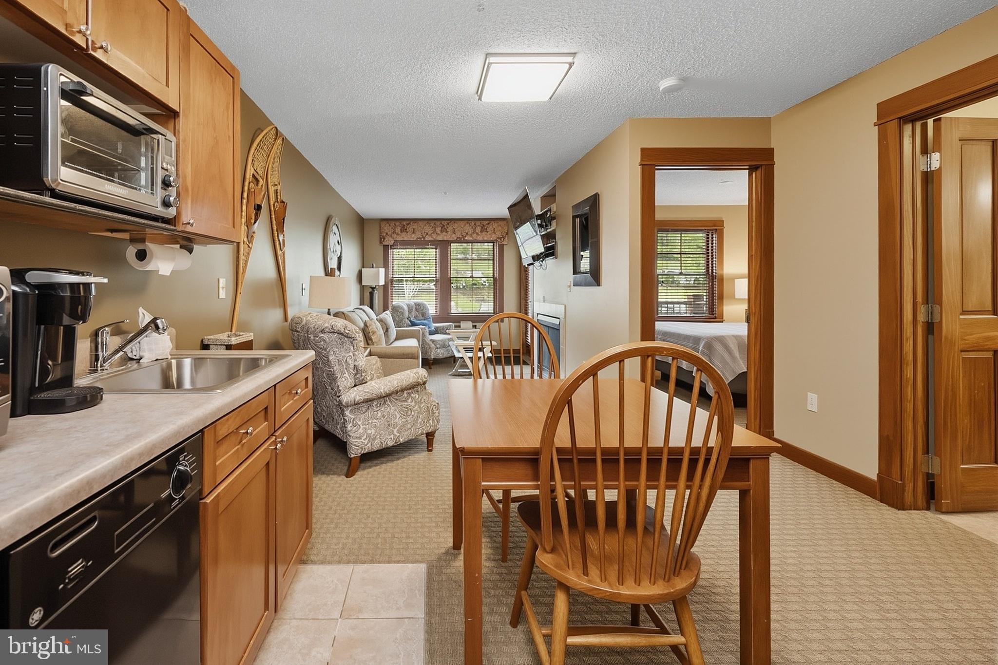 565 GLENDALE ROAD 208 - A