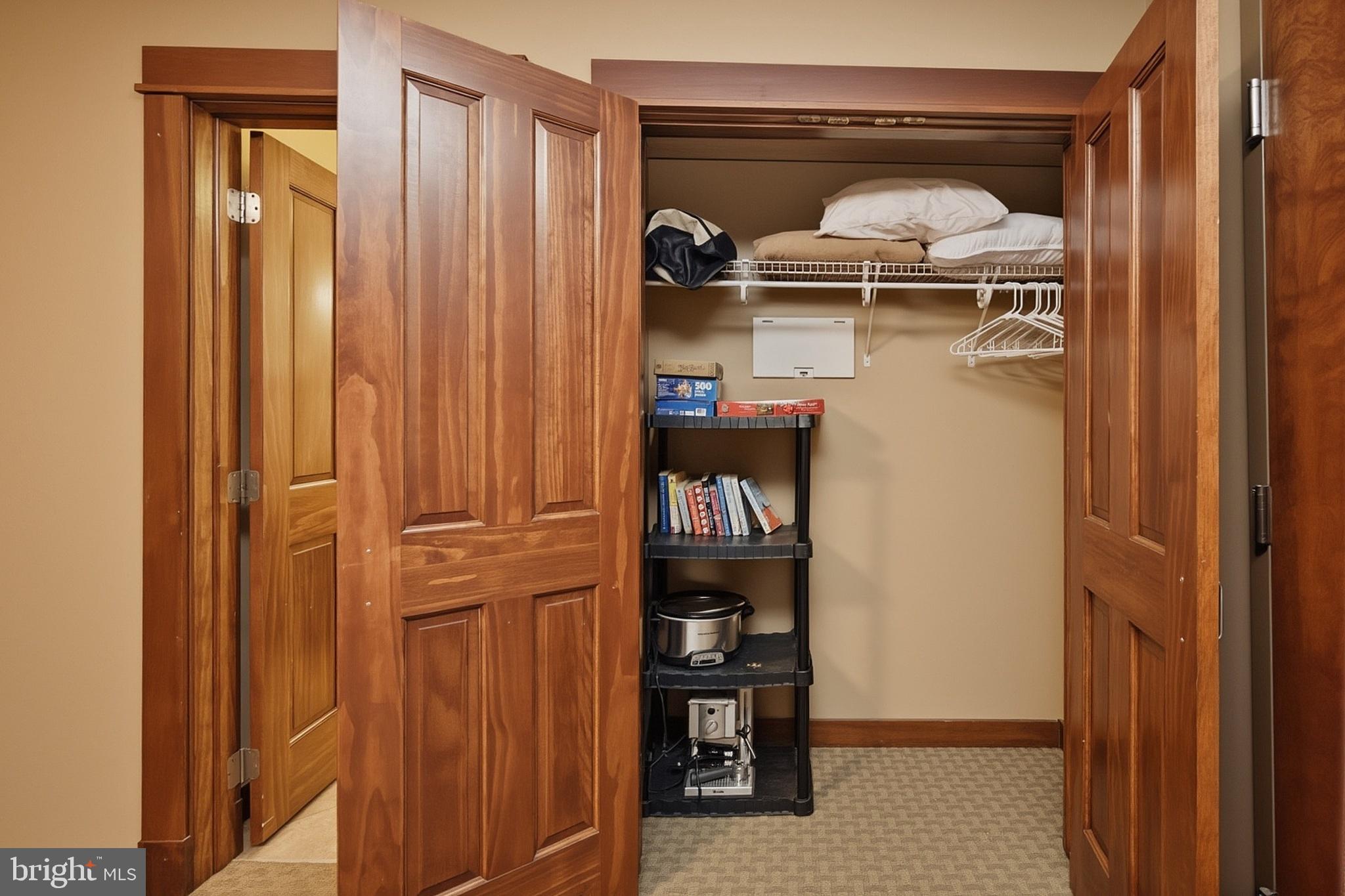 SILVER TREE SUITES - Residential