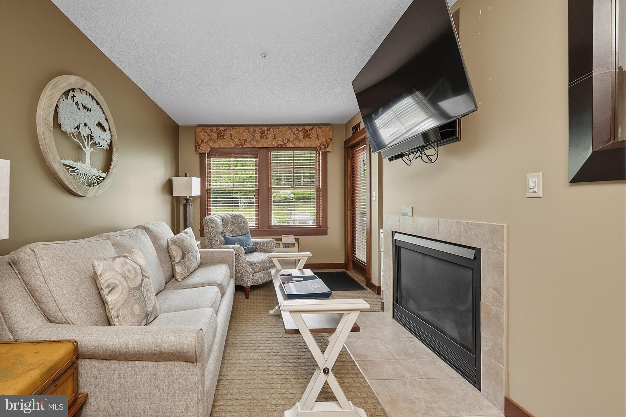 SILVER TREE SUITES - Residential