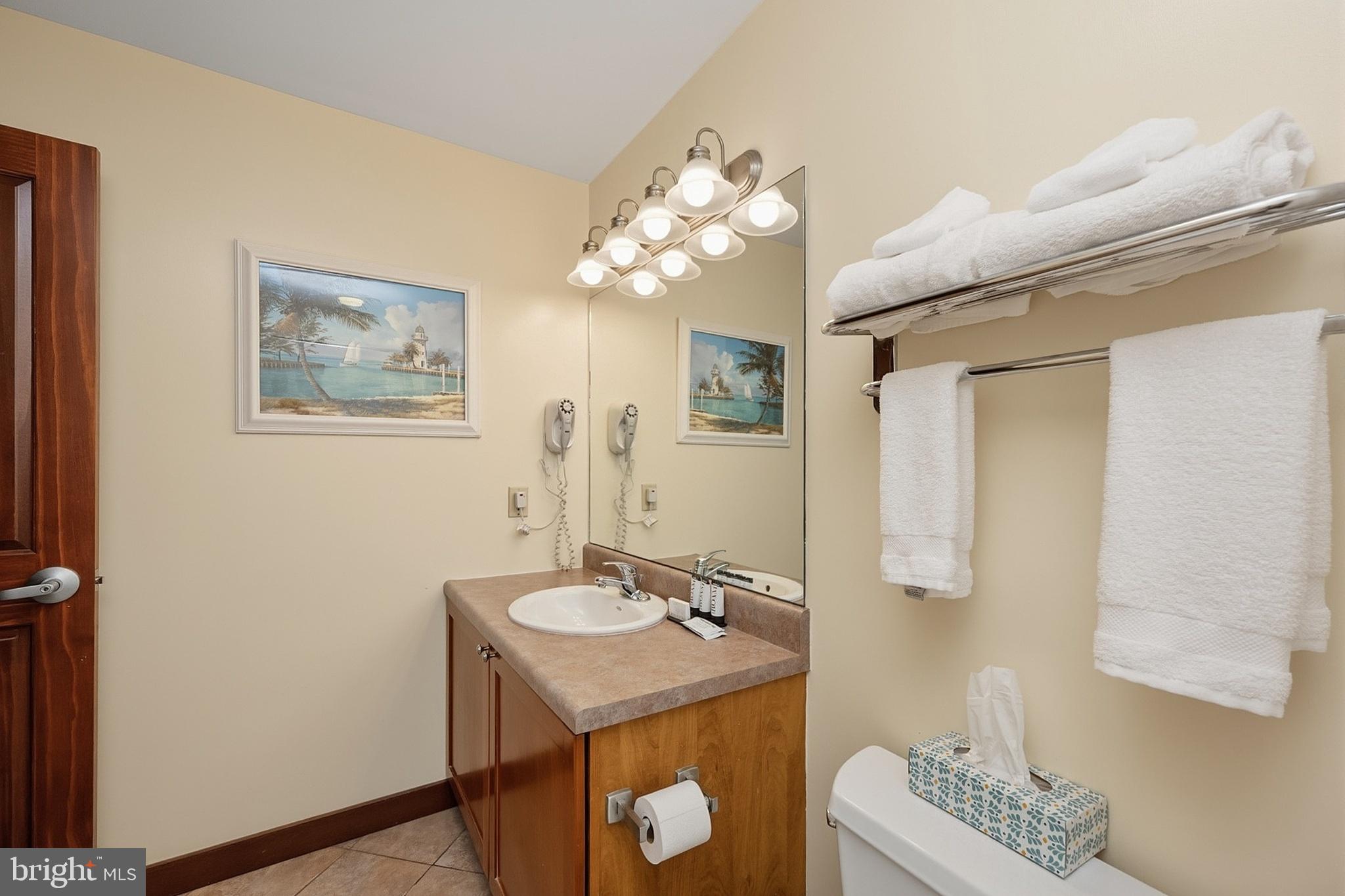 SILVER TREE SUITES - Residential