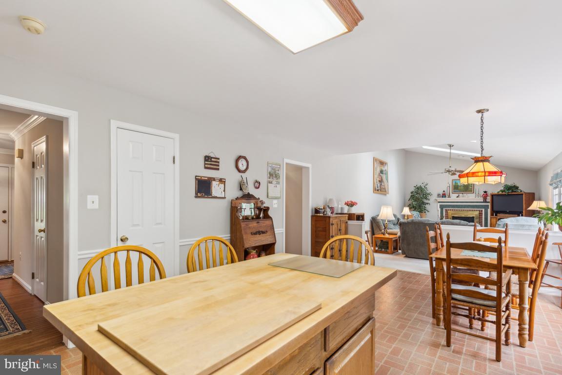 GATE POST ESTATES - Residential