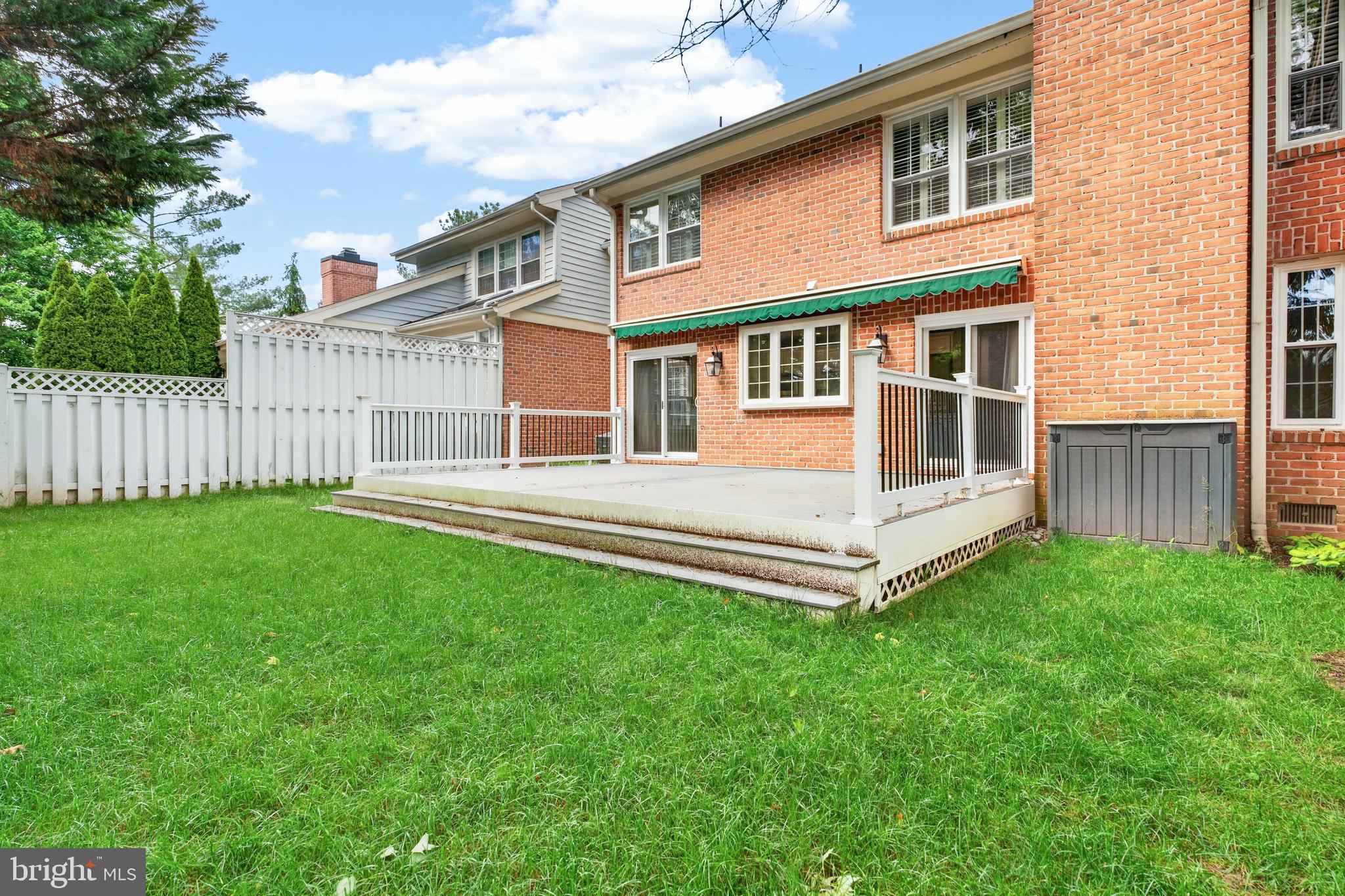 THE MEADOWS OF GREEN SPRING - Residential