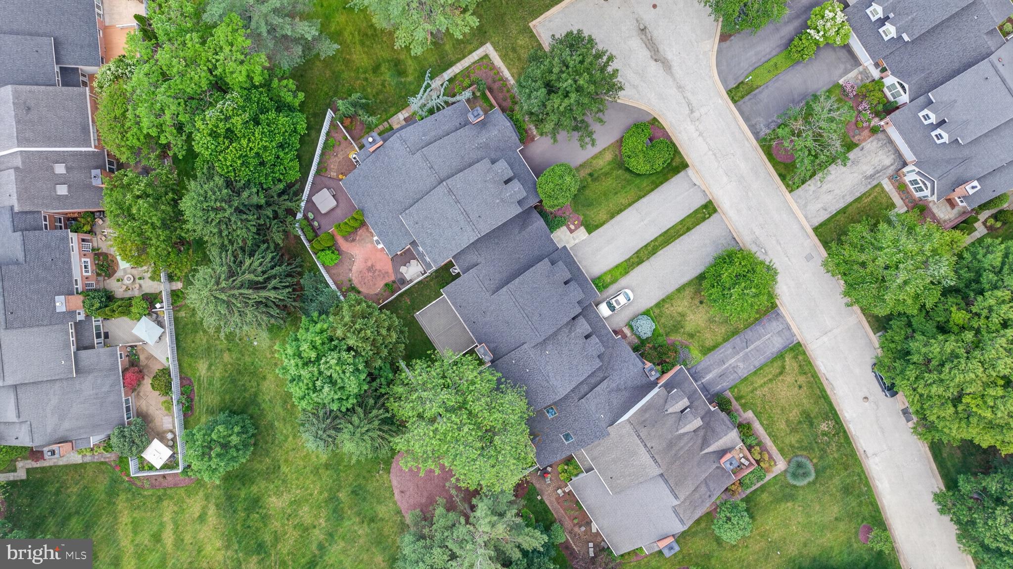 6 NEARFIELD ROAD
