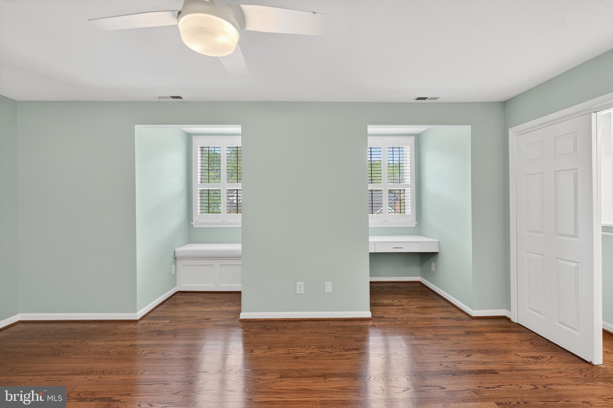 THE MEADOWS OF GREEN SPRING - Residential
