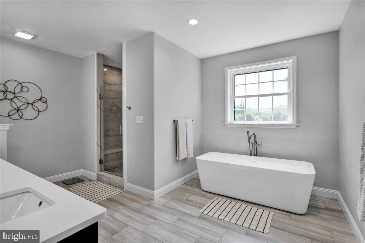 GREEN VALLEY CROSS - Residential