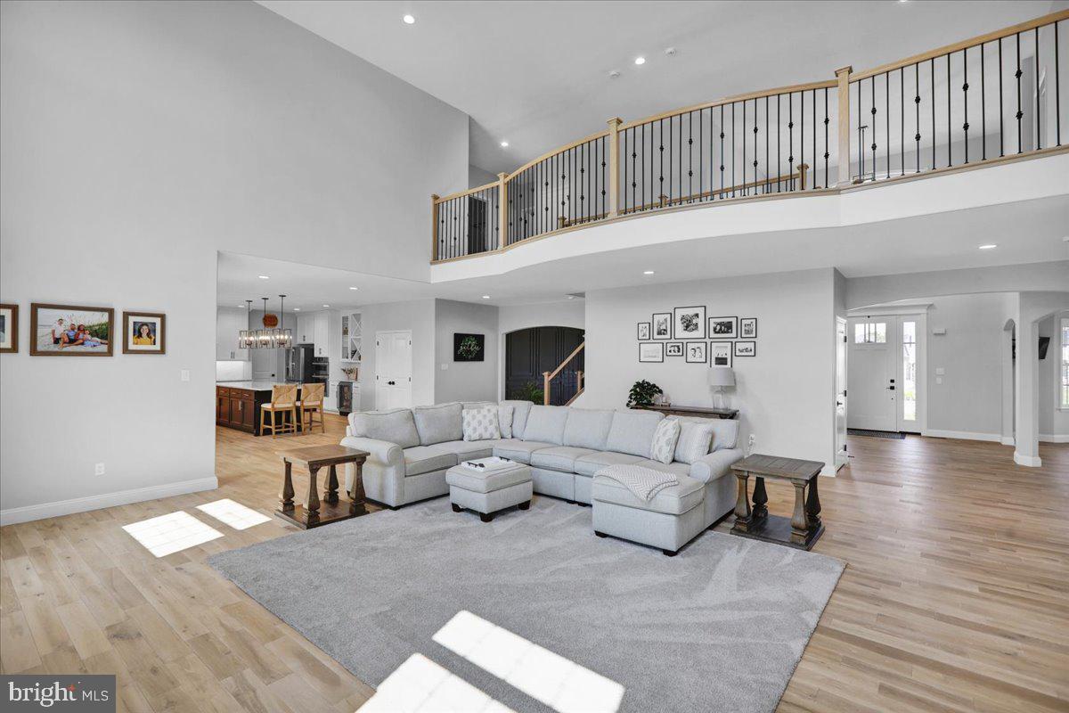 GREEN VALLEY CROSS - Residential