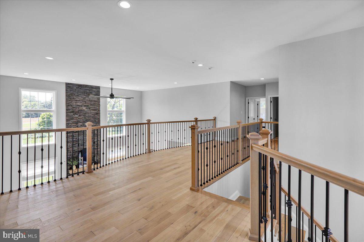 GREEN VALLEY CROSS - Residential