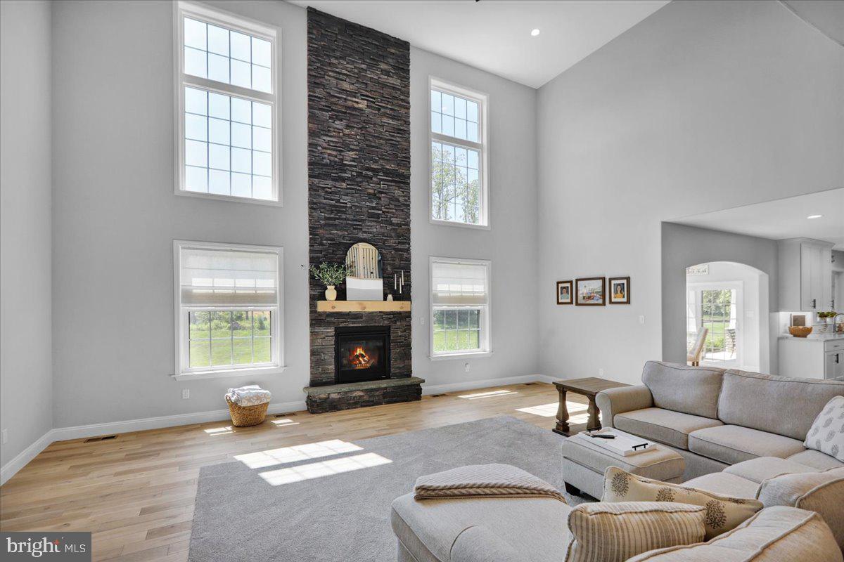 GREEN VALLEY CROSS - Residential