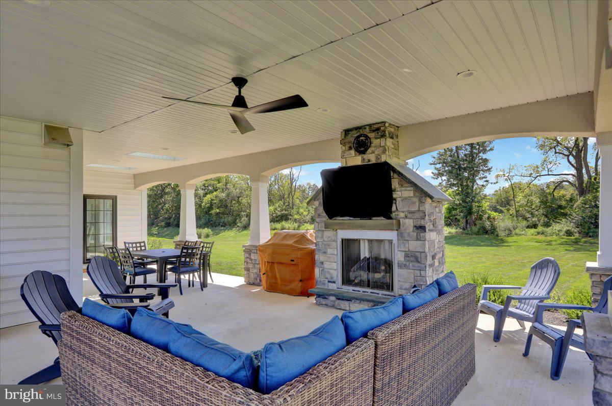 GREEN VALLEY CROSS - Residential