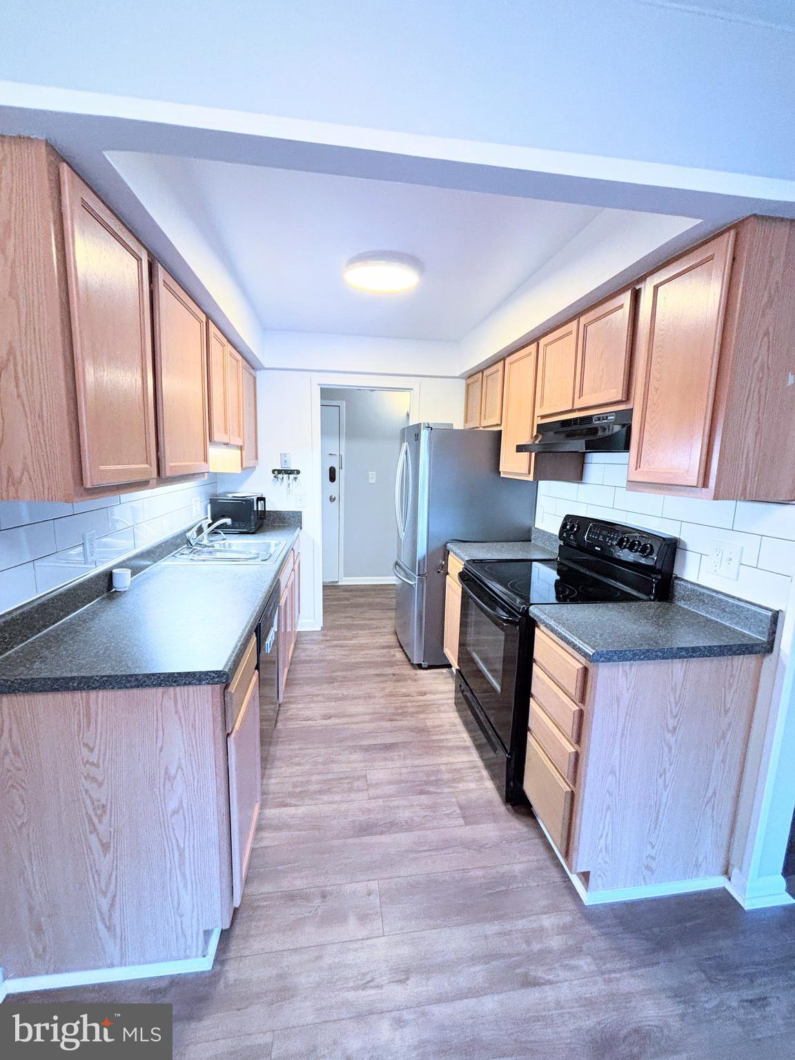 SHADOWOOD - Residential Lease