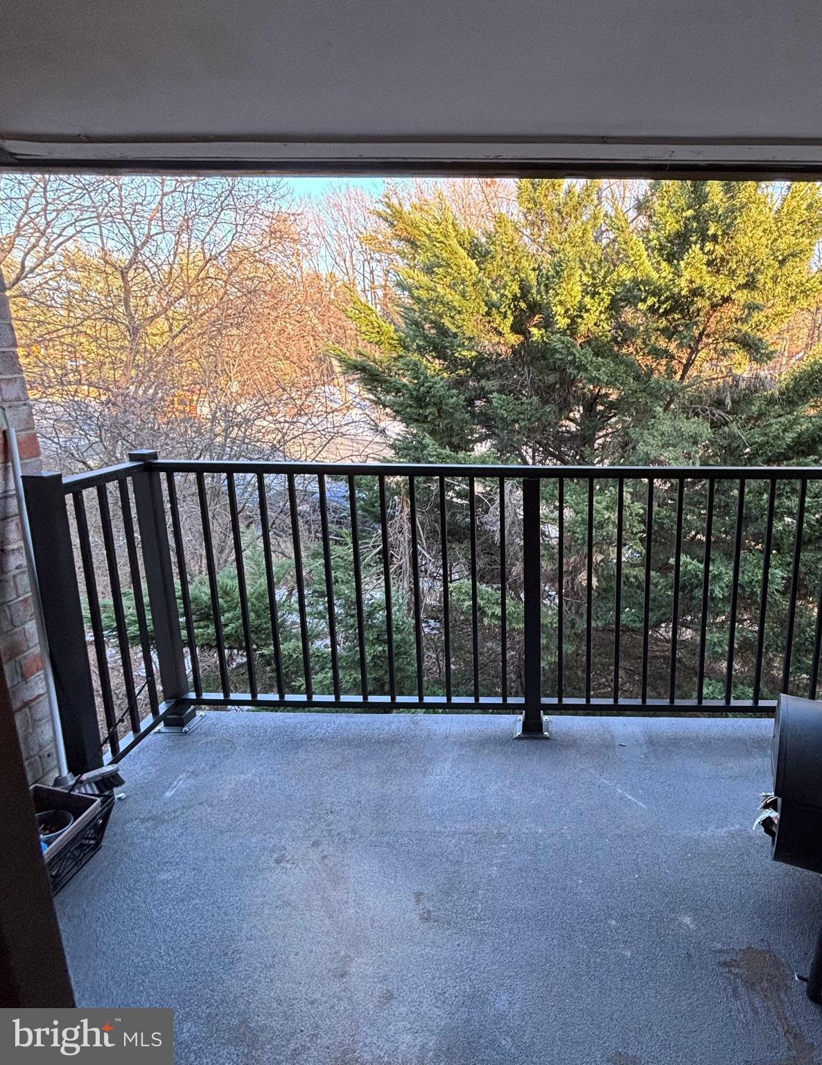 SHADOWOOD - Residential Lease