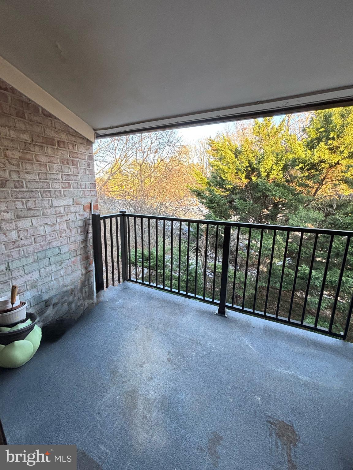 SHADOWOOD - Residential Lease