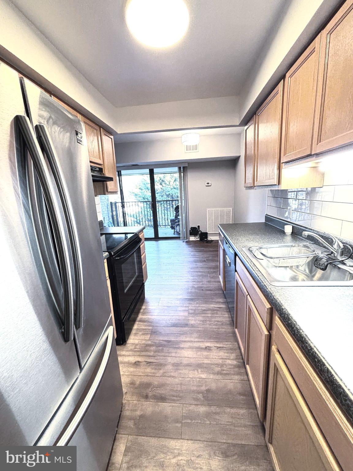 SHADOWOOD - Residential Lease