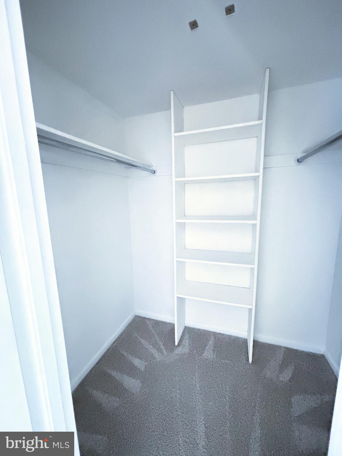 SHADOWOOD - Residential Lease