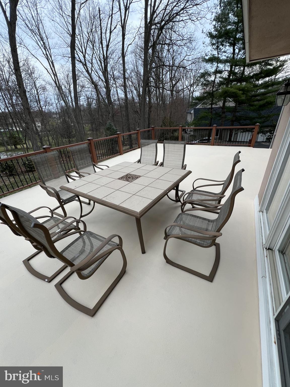 HERSHEYS MILL ESTS - Residential