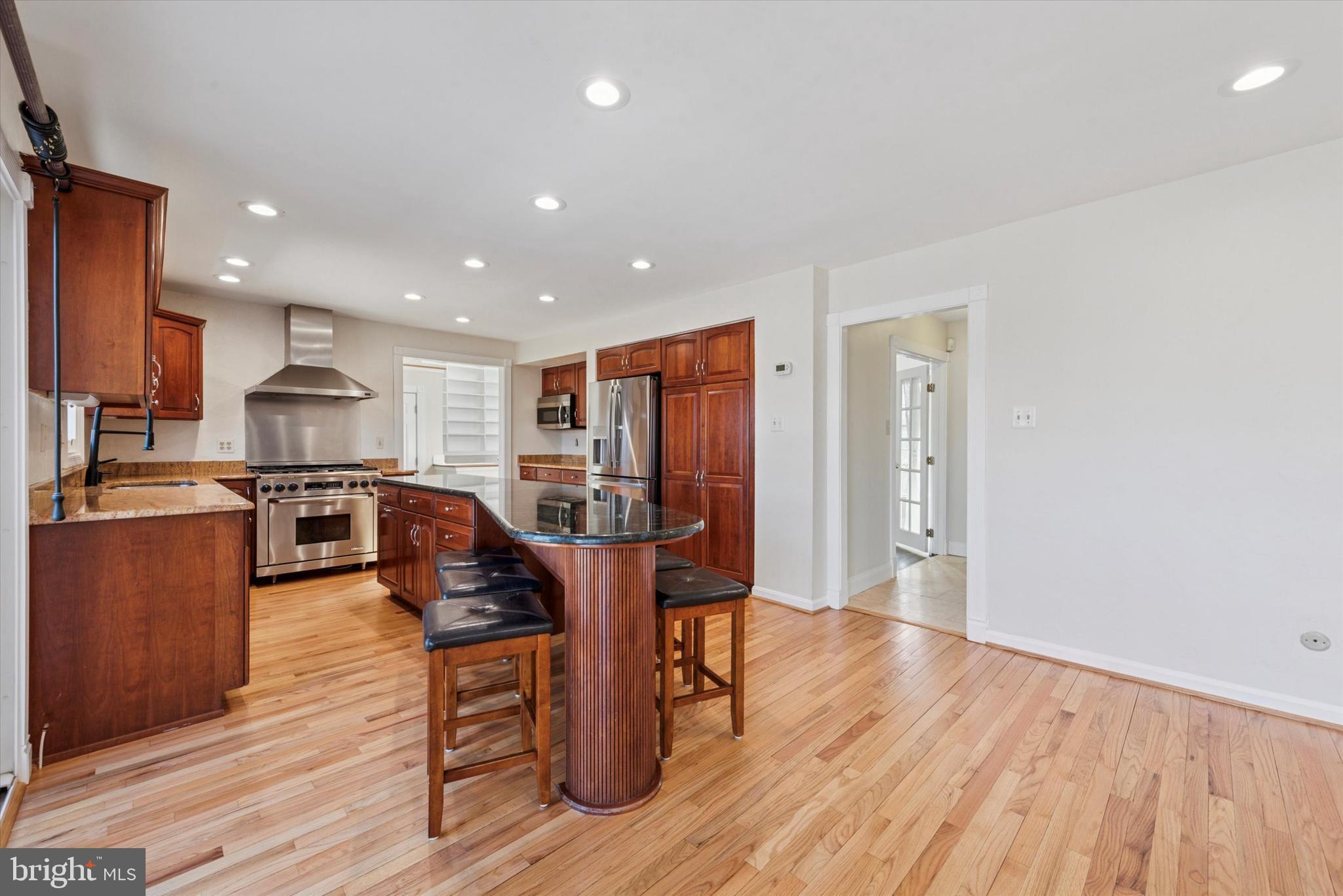 HERSHEYS MILL ESTS - Residential