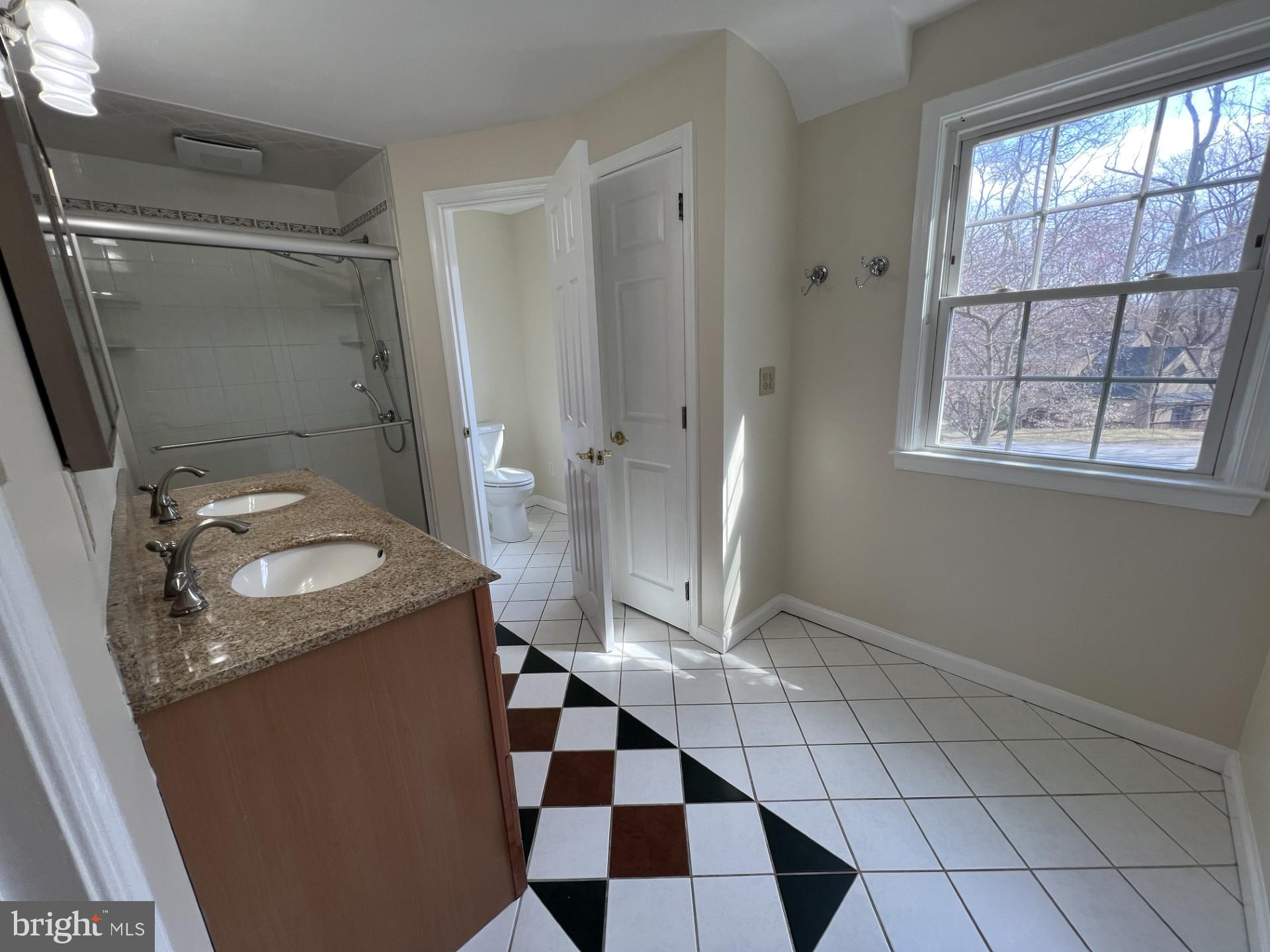 HERSHEYS MILL ESTS - Residential